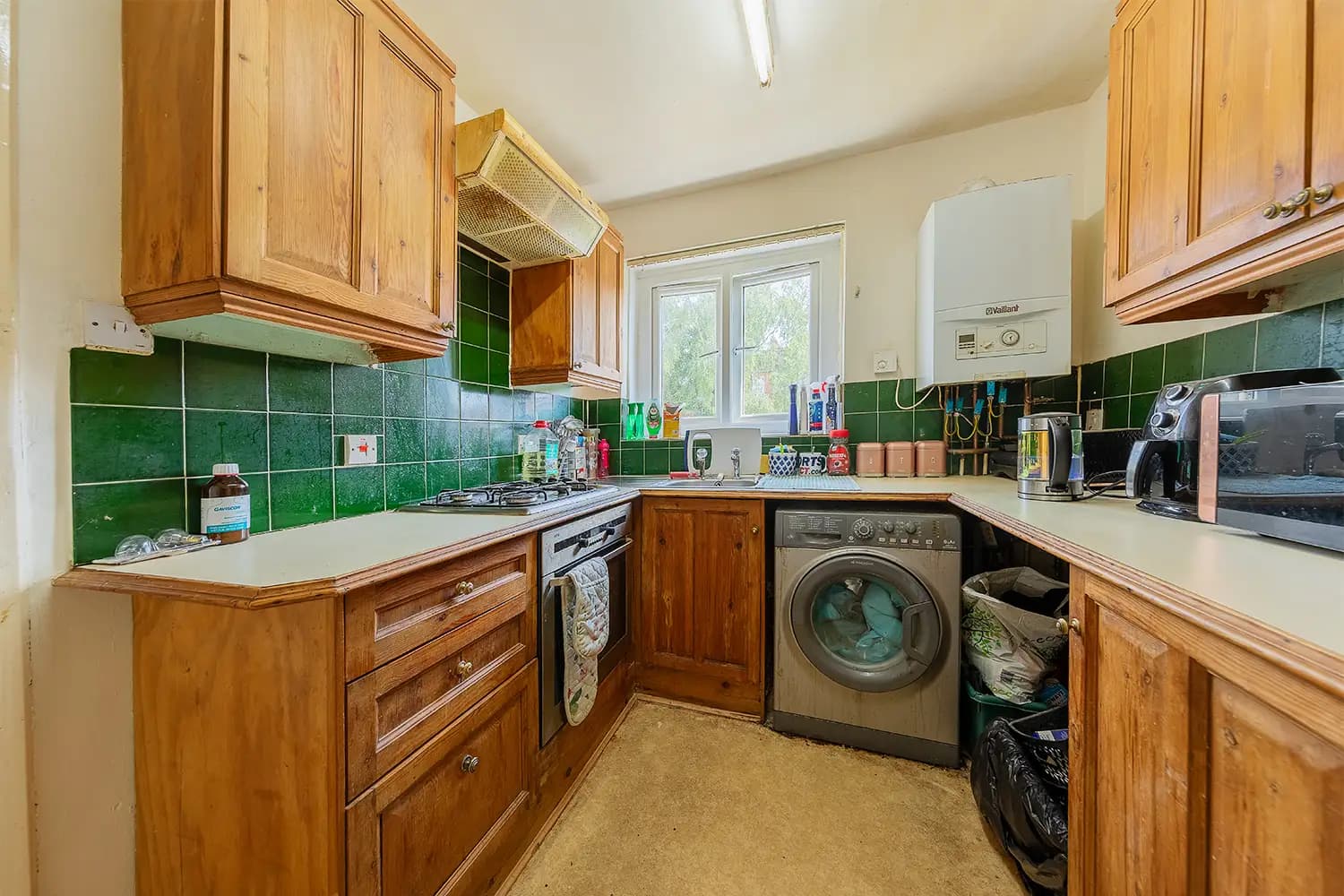 property photo 6 of 17