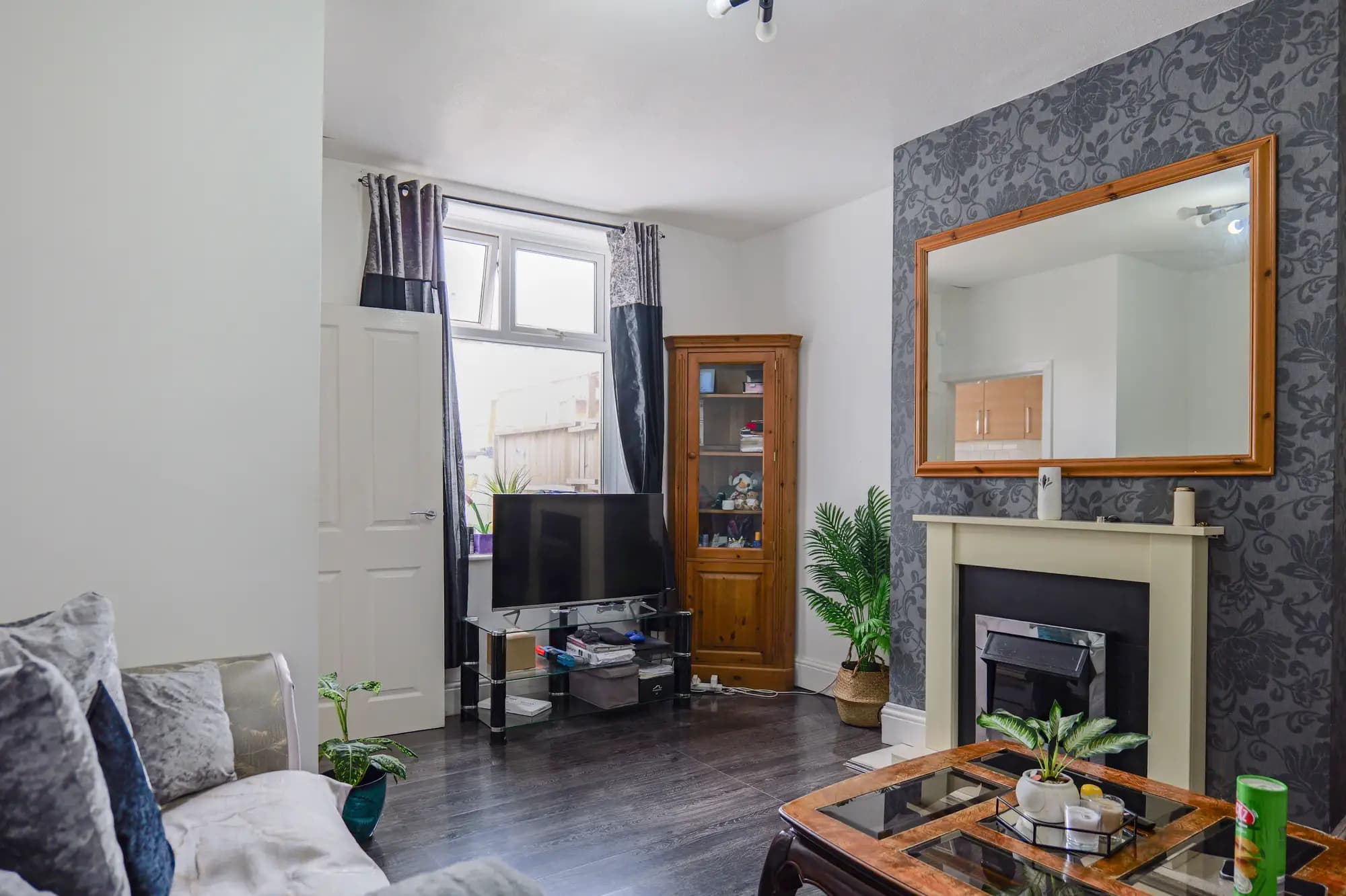 property photo 2 of 32