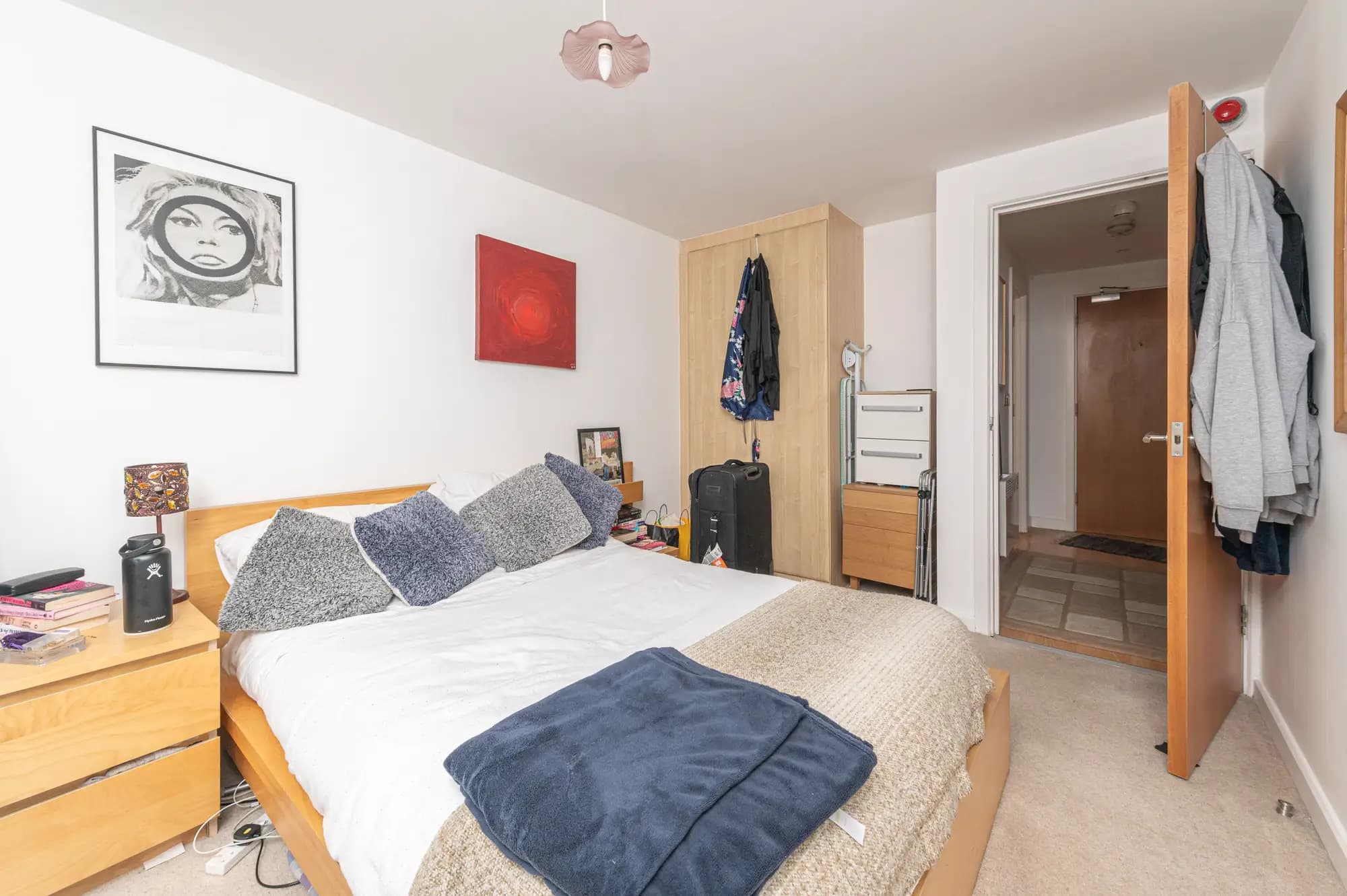 property photo 8 of 10