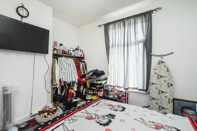 property photo 11 of 25