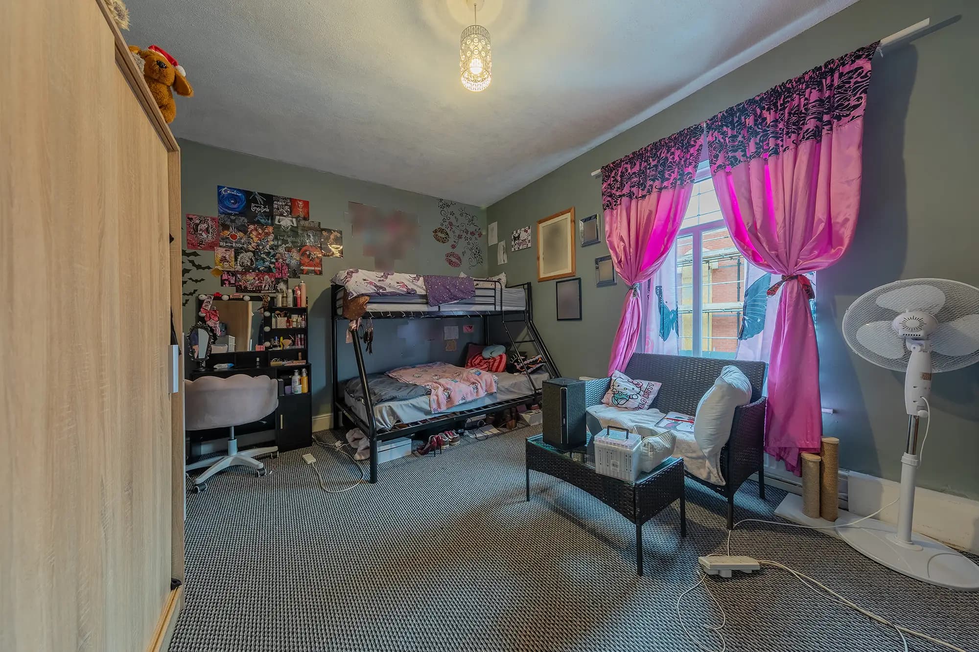 property photo 13 of 19