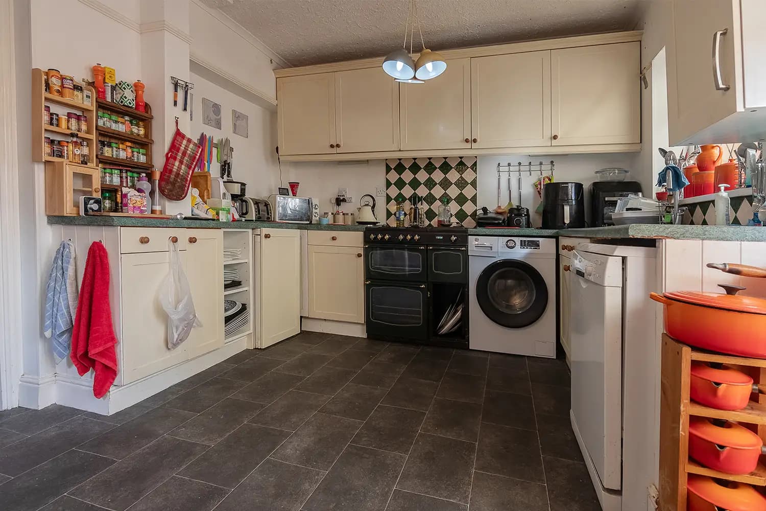 property photo 11 of 30