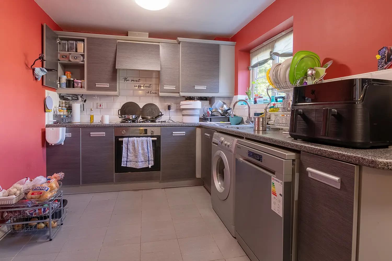 property photo 5 of 18