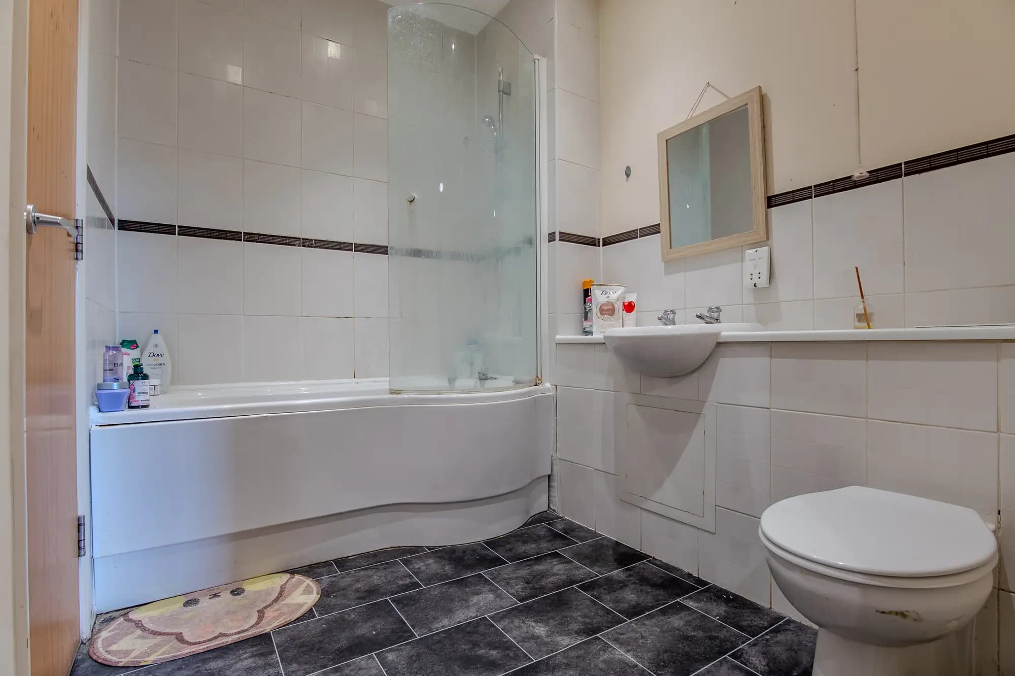 property photo 6 of 19