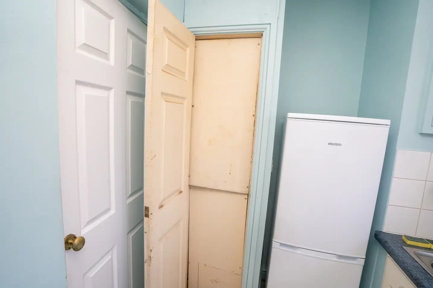 property photo 16 of 19