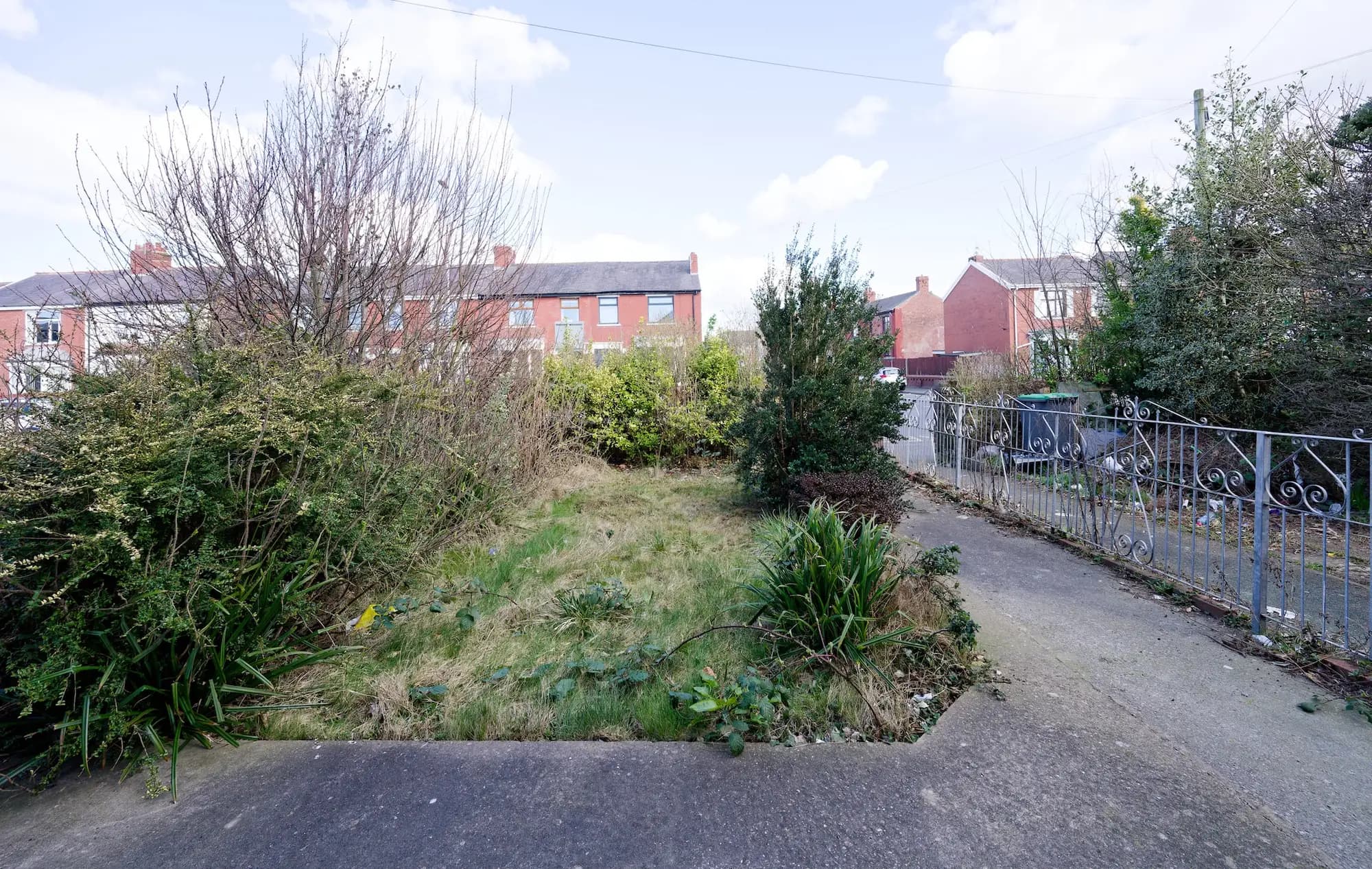 property photo 11 of 18