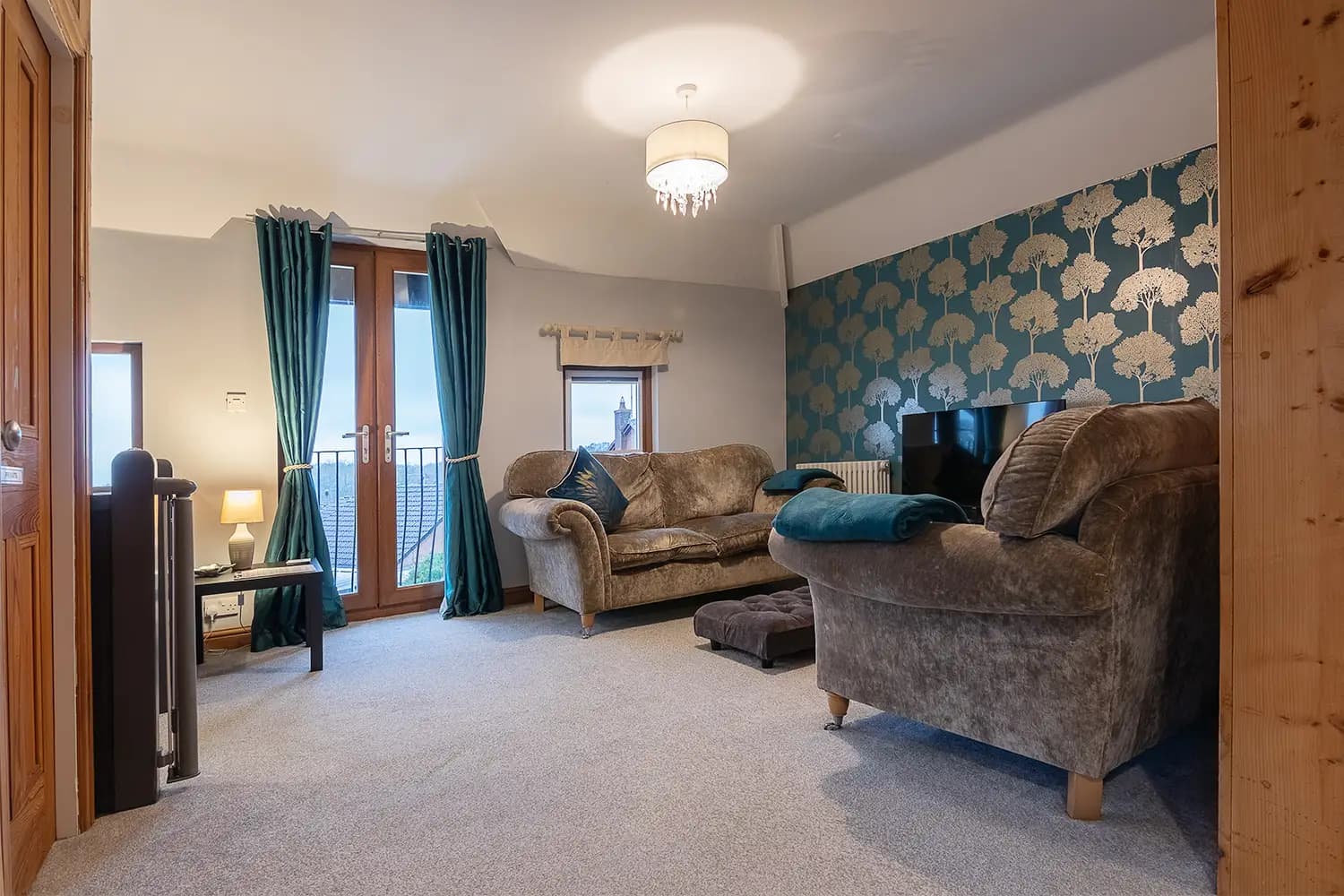 property photo 4 of 46