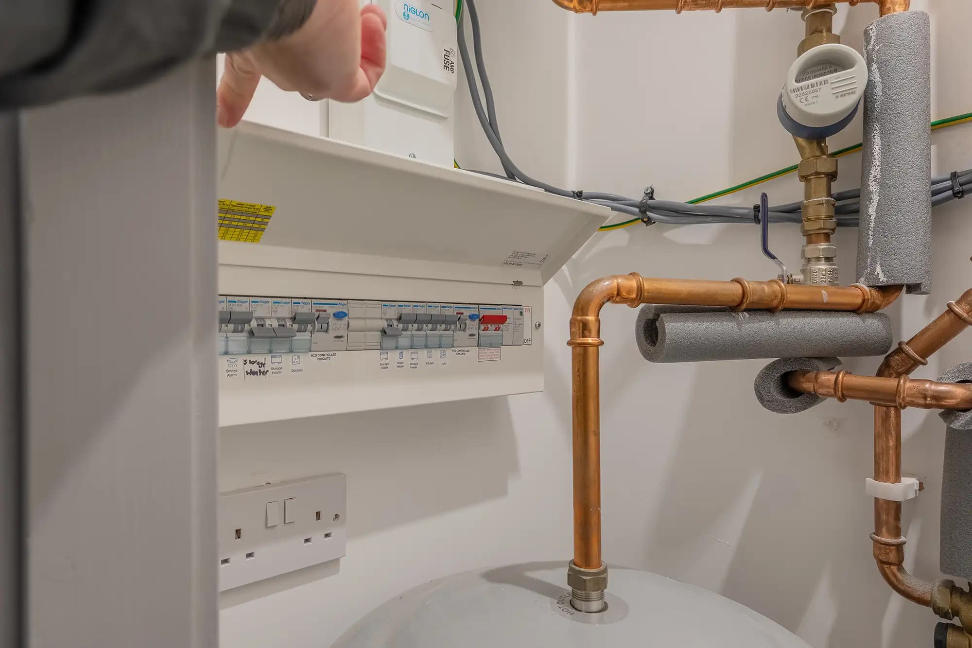 property photo 16 of 19