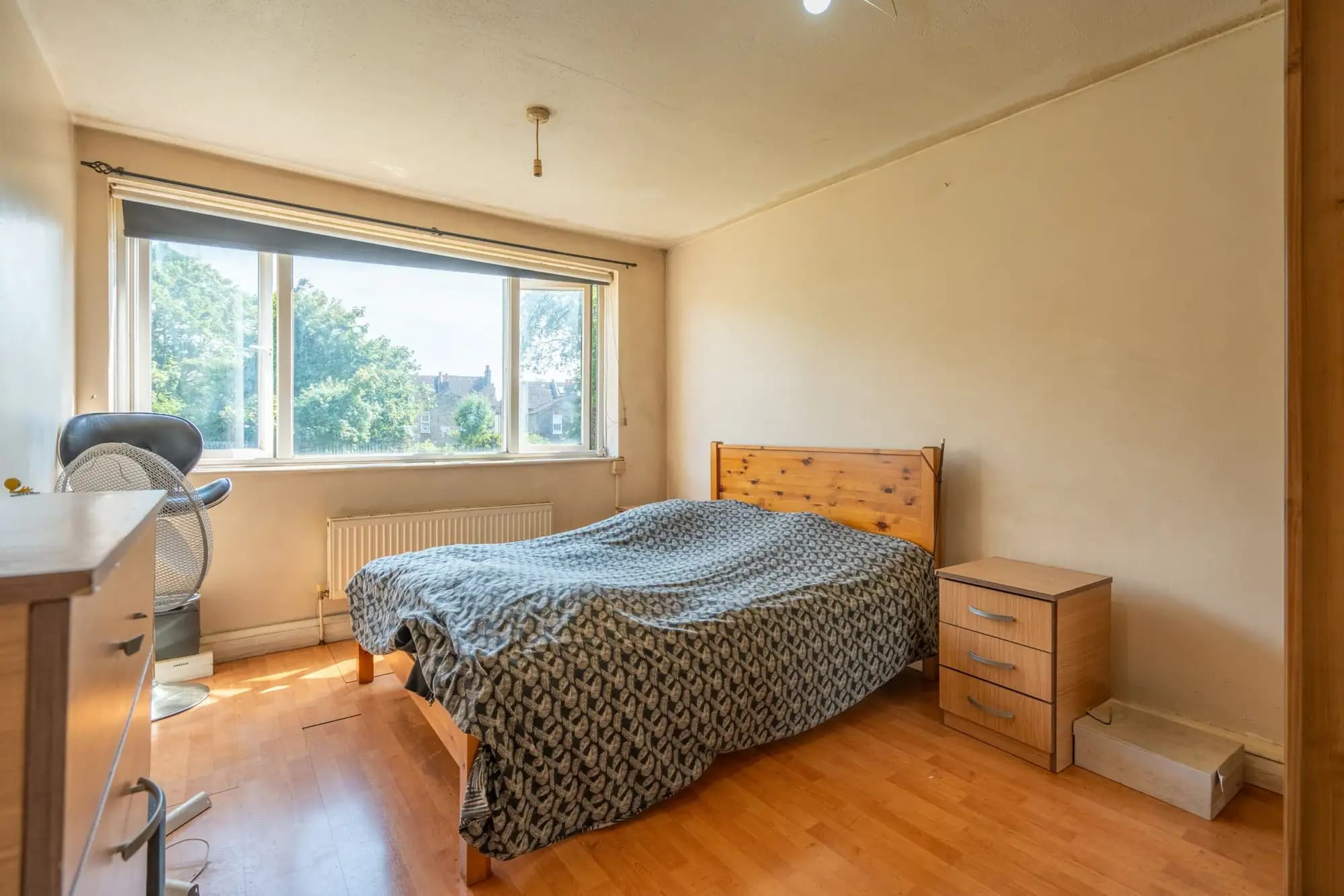 property photo 10 of 16