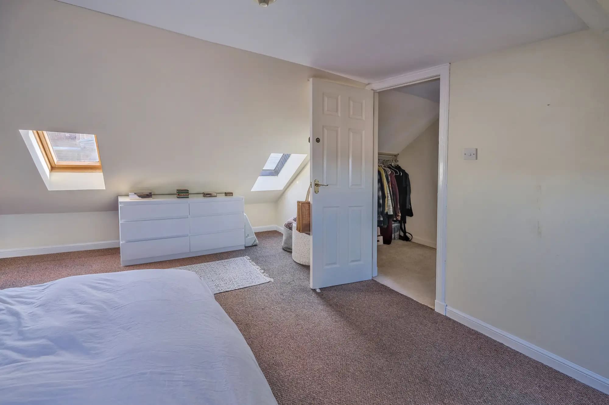 property photo 23 of 38