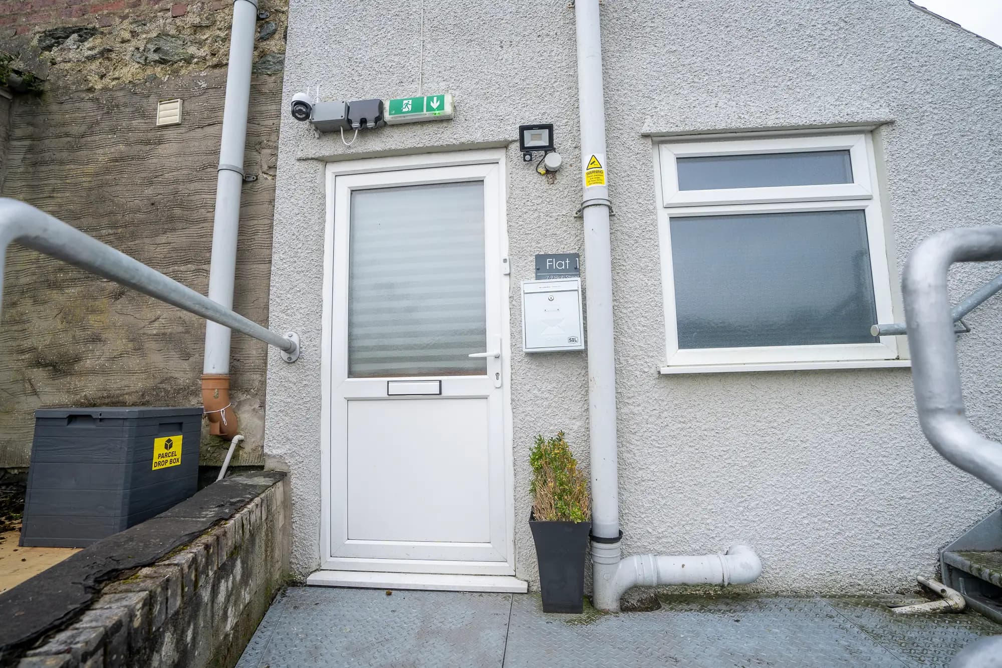 property photo 12 of 14