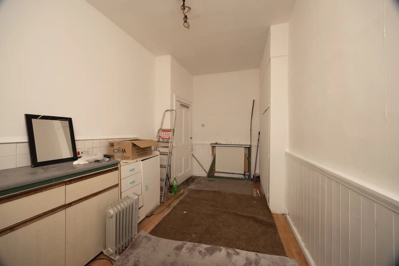 property photo 25 of 37