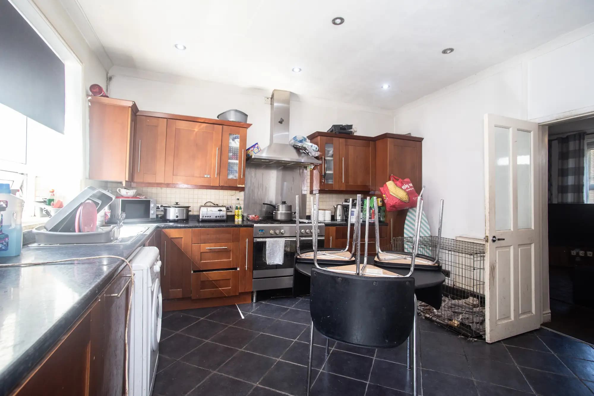 property photo 6 of 16