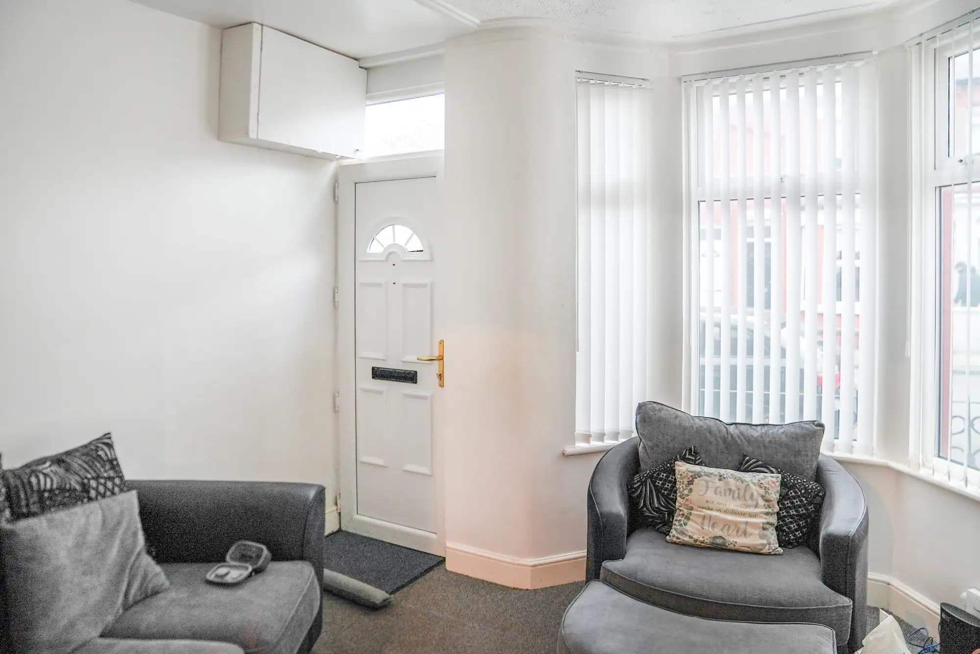 property photo 3 of 26