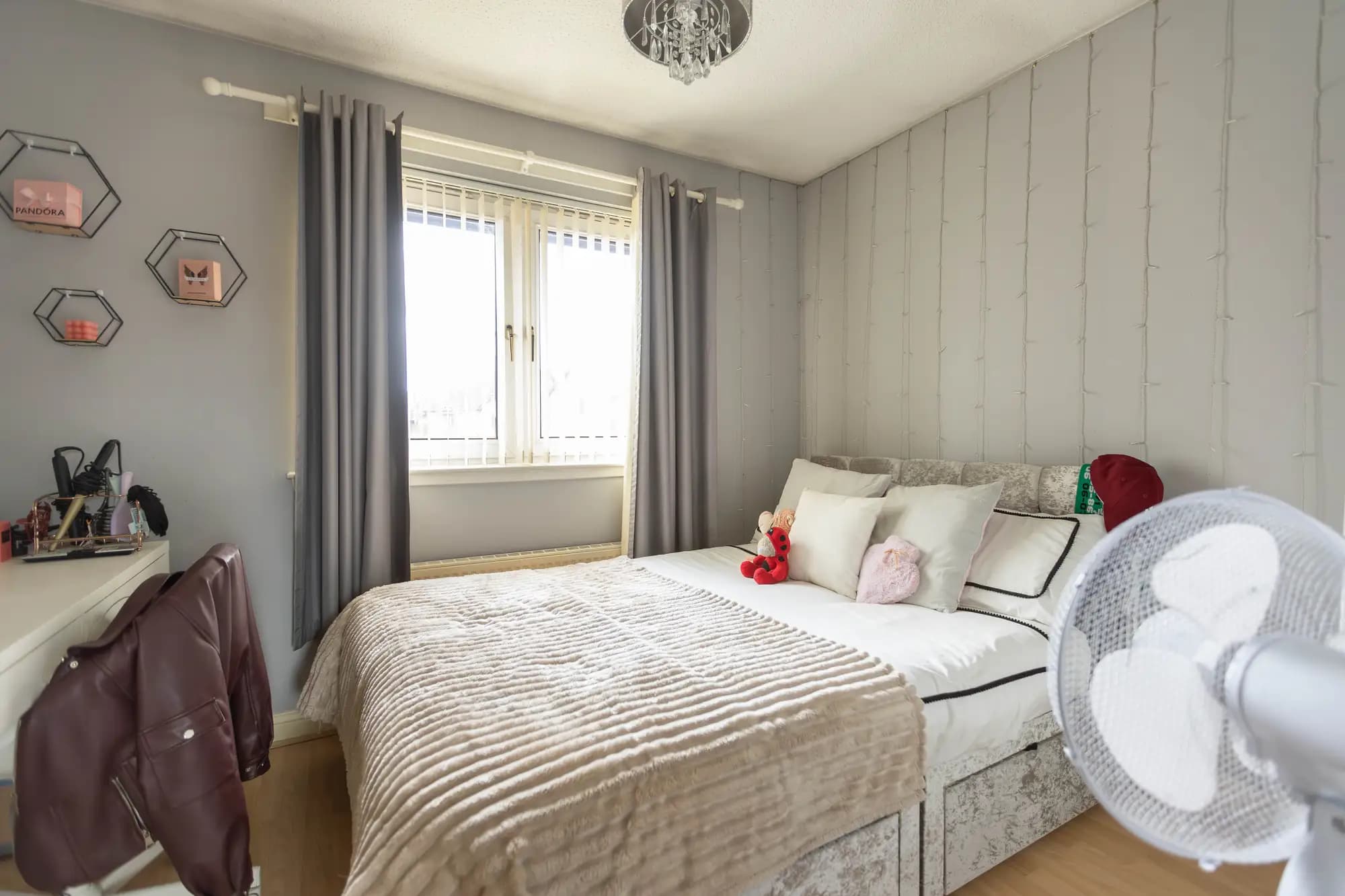 property photo 28 of 38