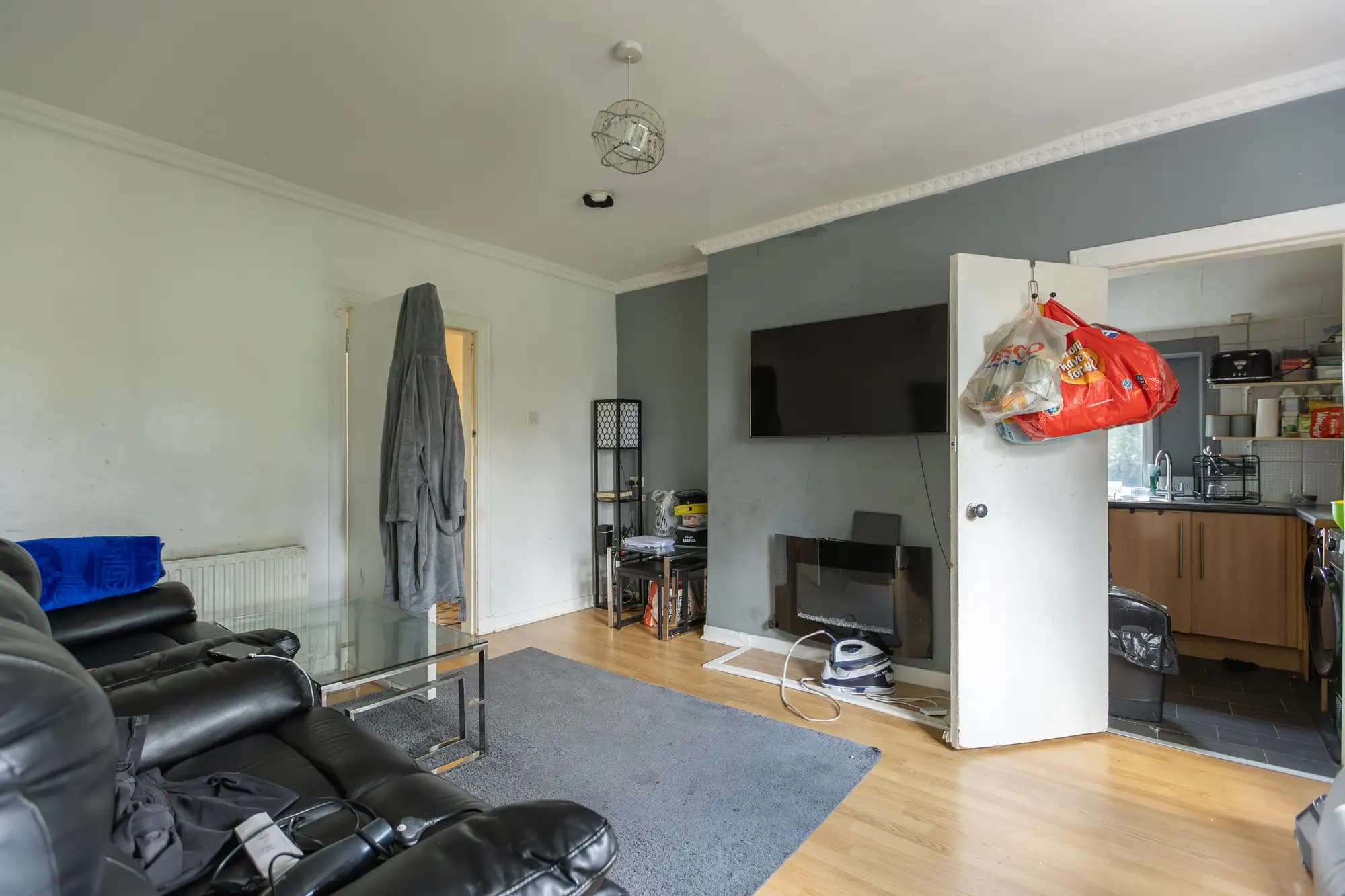 property photo 4 of 17