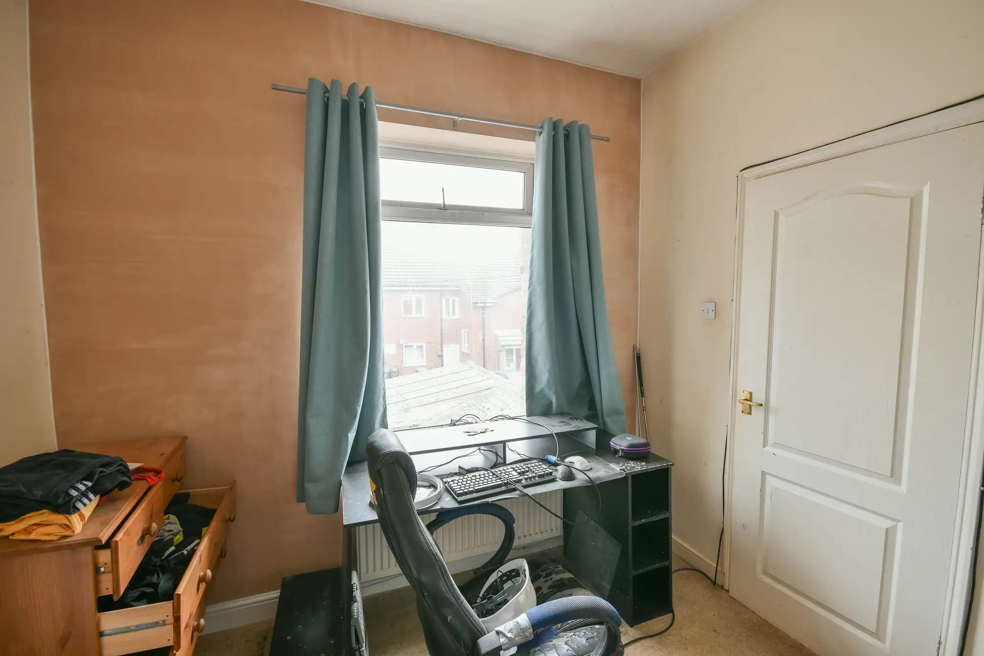 property photo 10 of 19