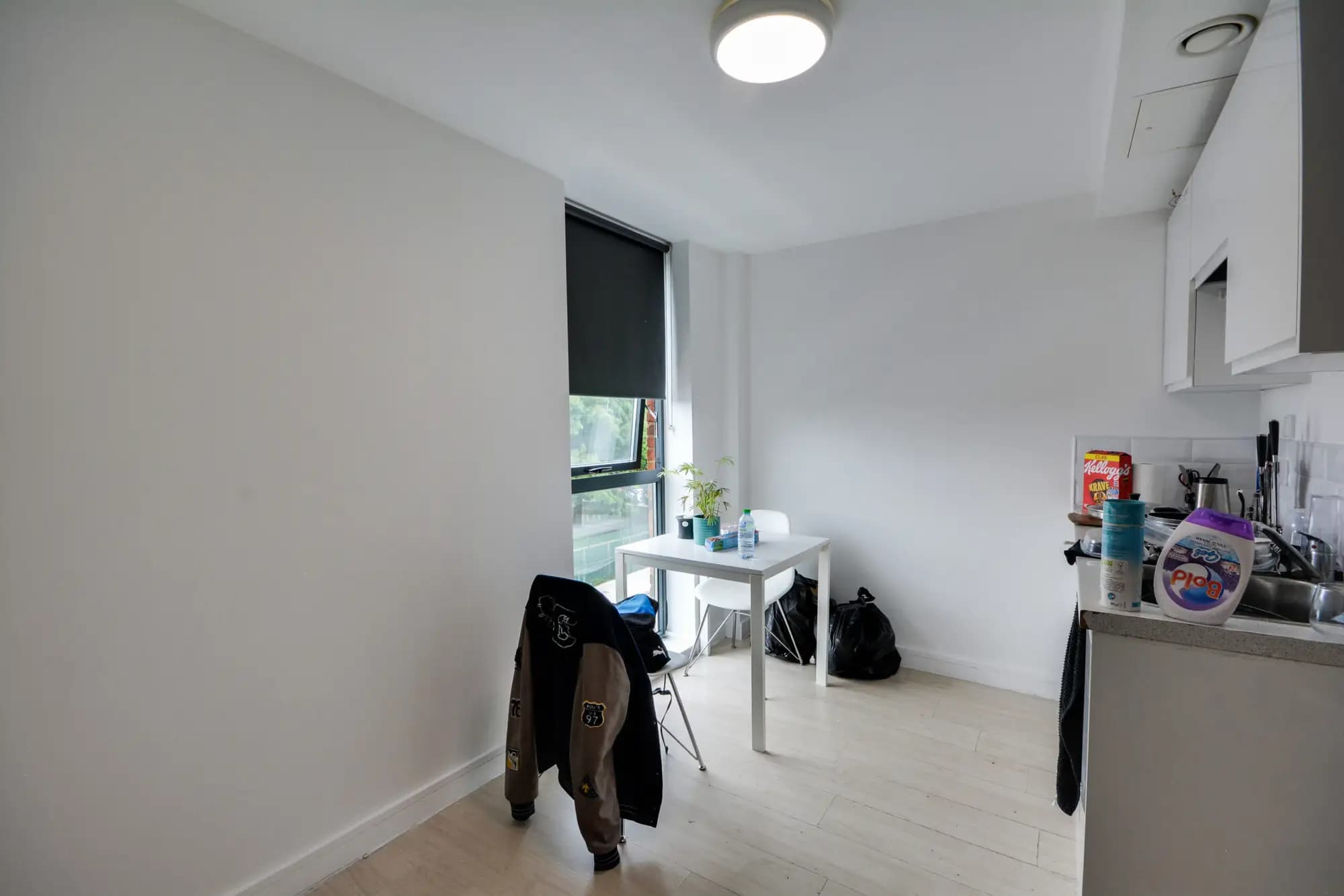 property photo 4 of 13