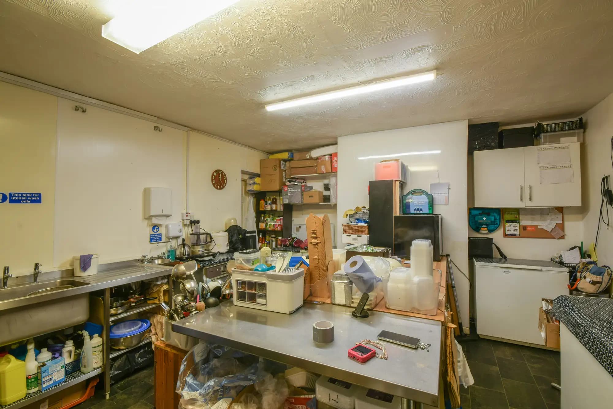 property photo 20 of 25