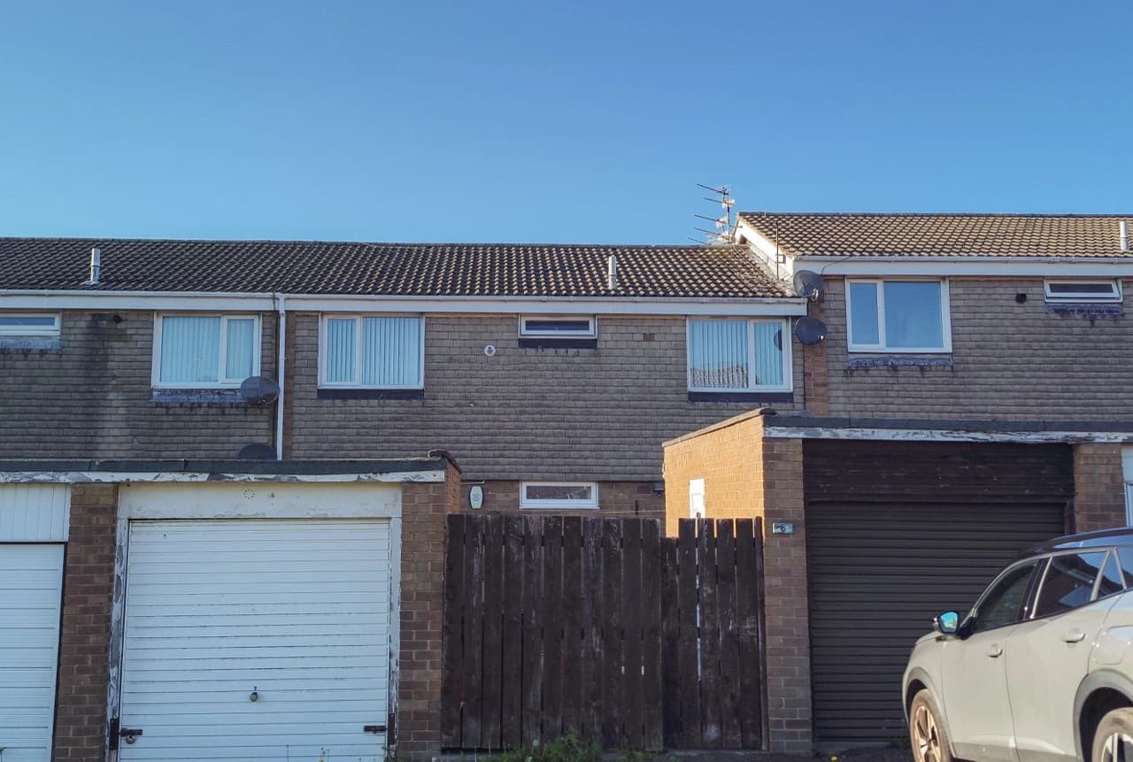 property photo 15 of 16