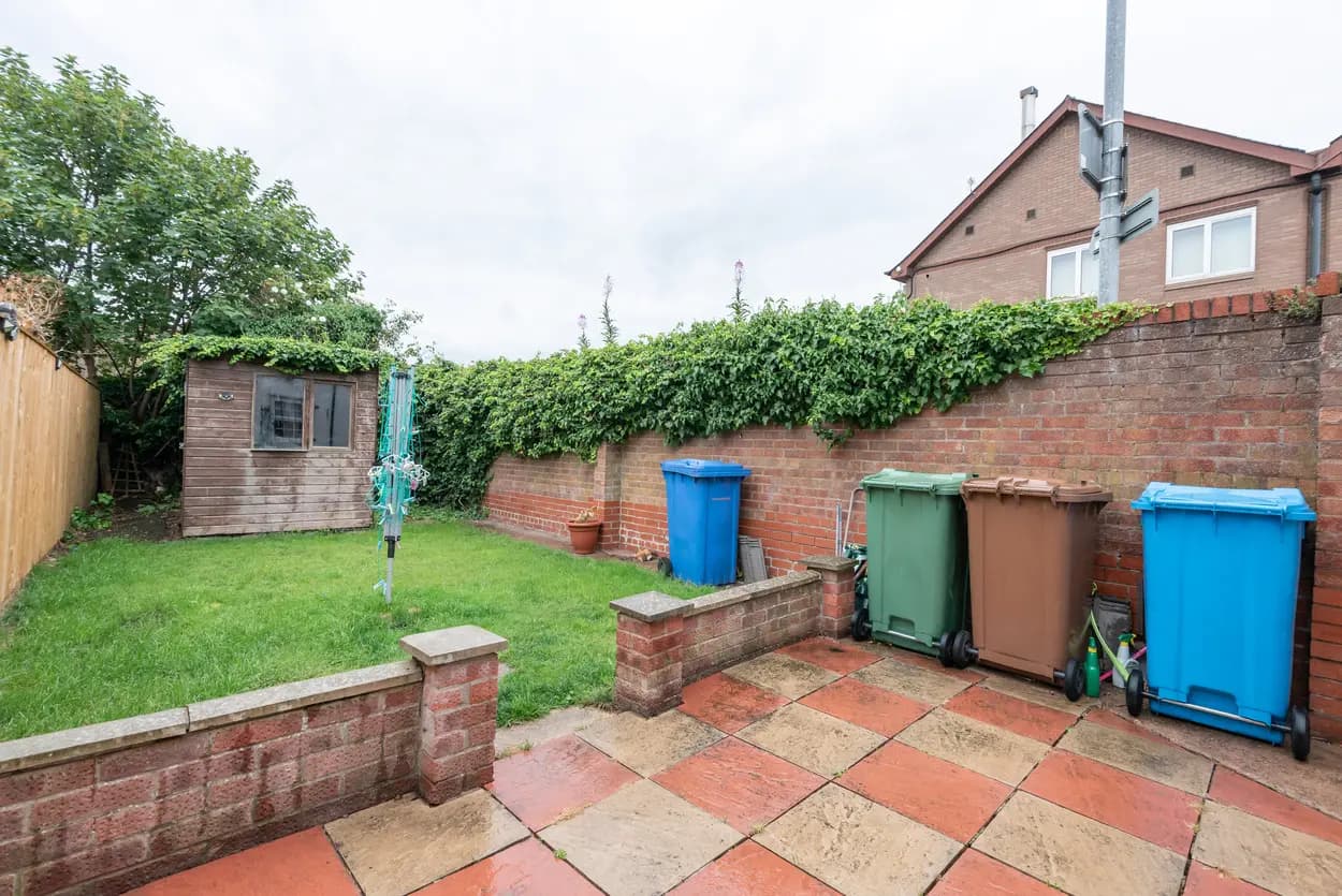 property photo 26 of 30