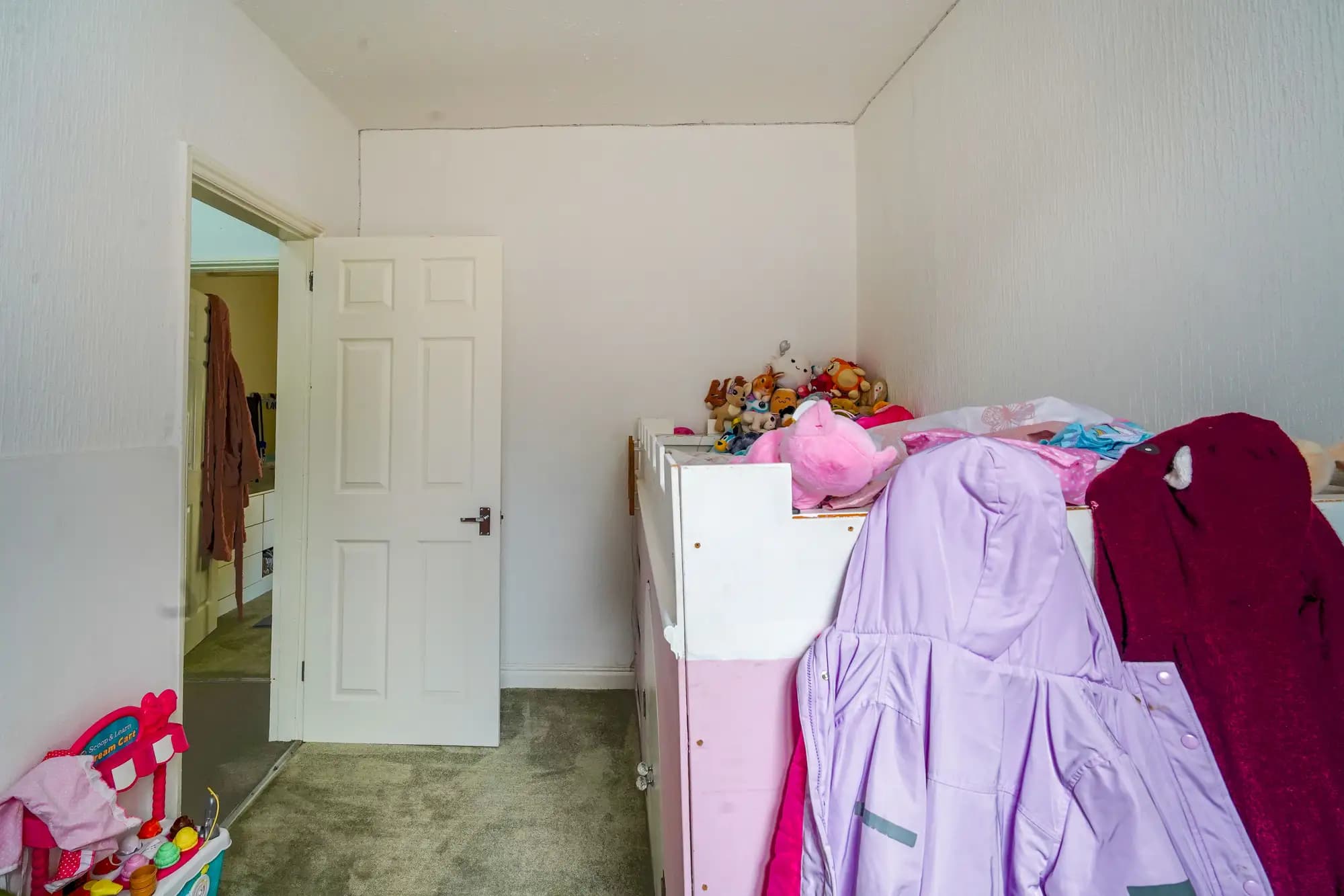 property photo 17 of 24