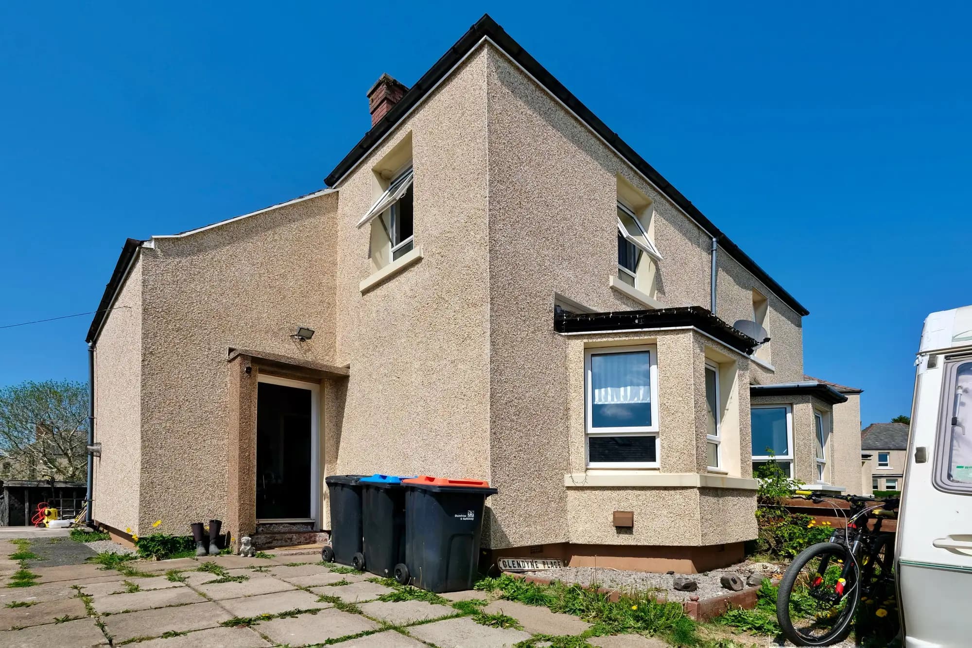 property photo 21 of 29