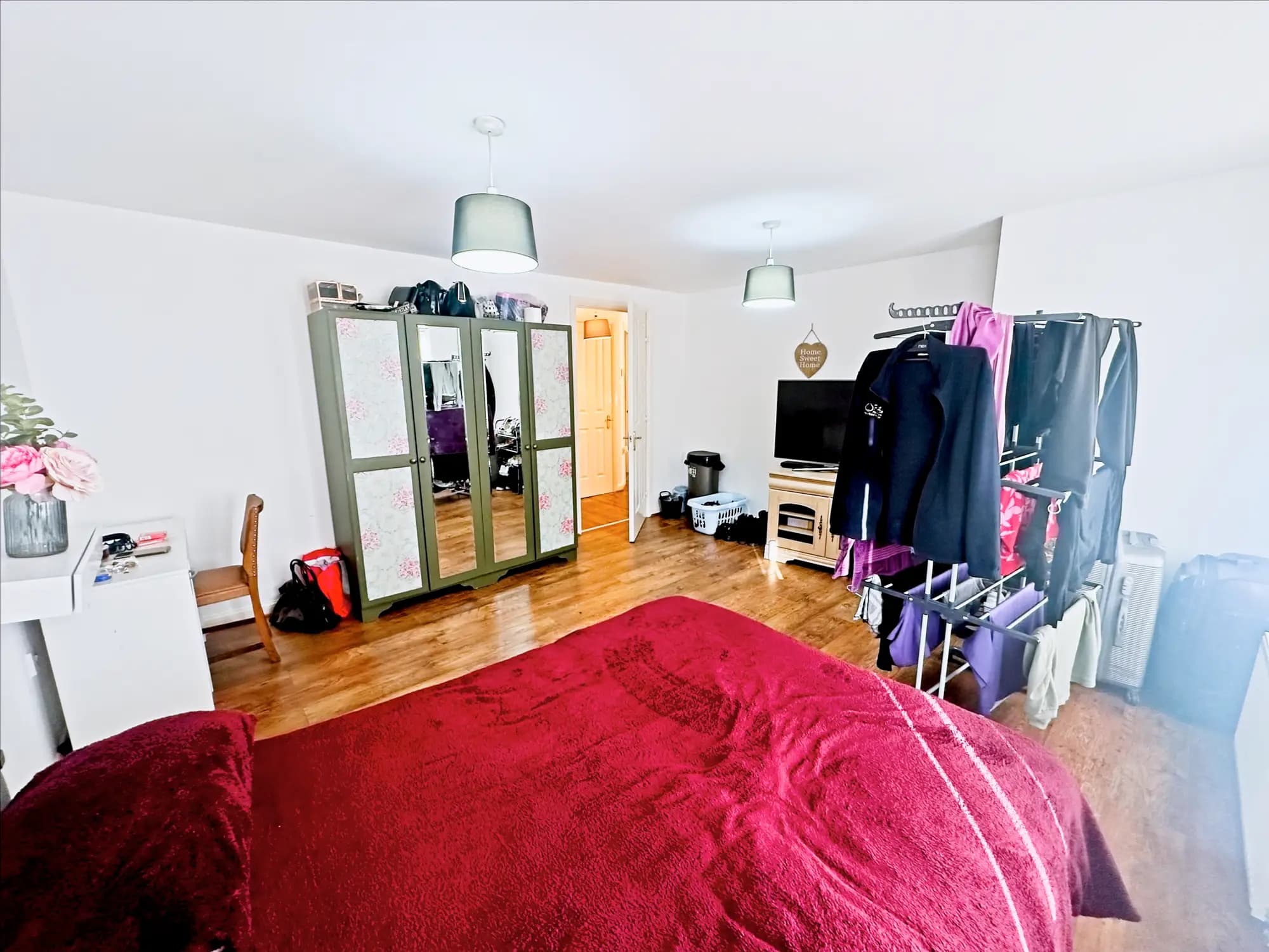 property photo 11 of 23