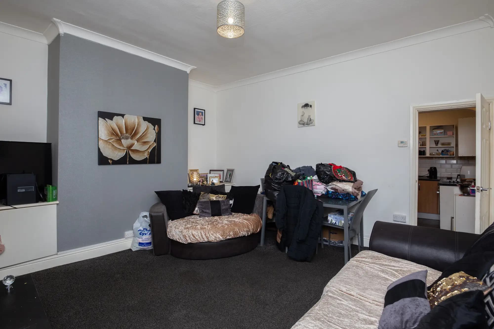 property photo 4 of 24