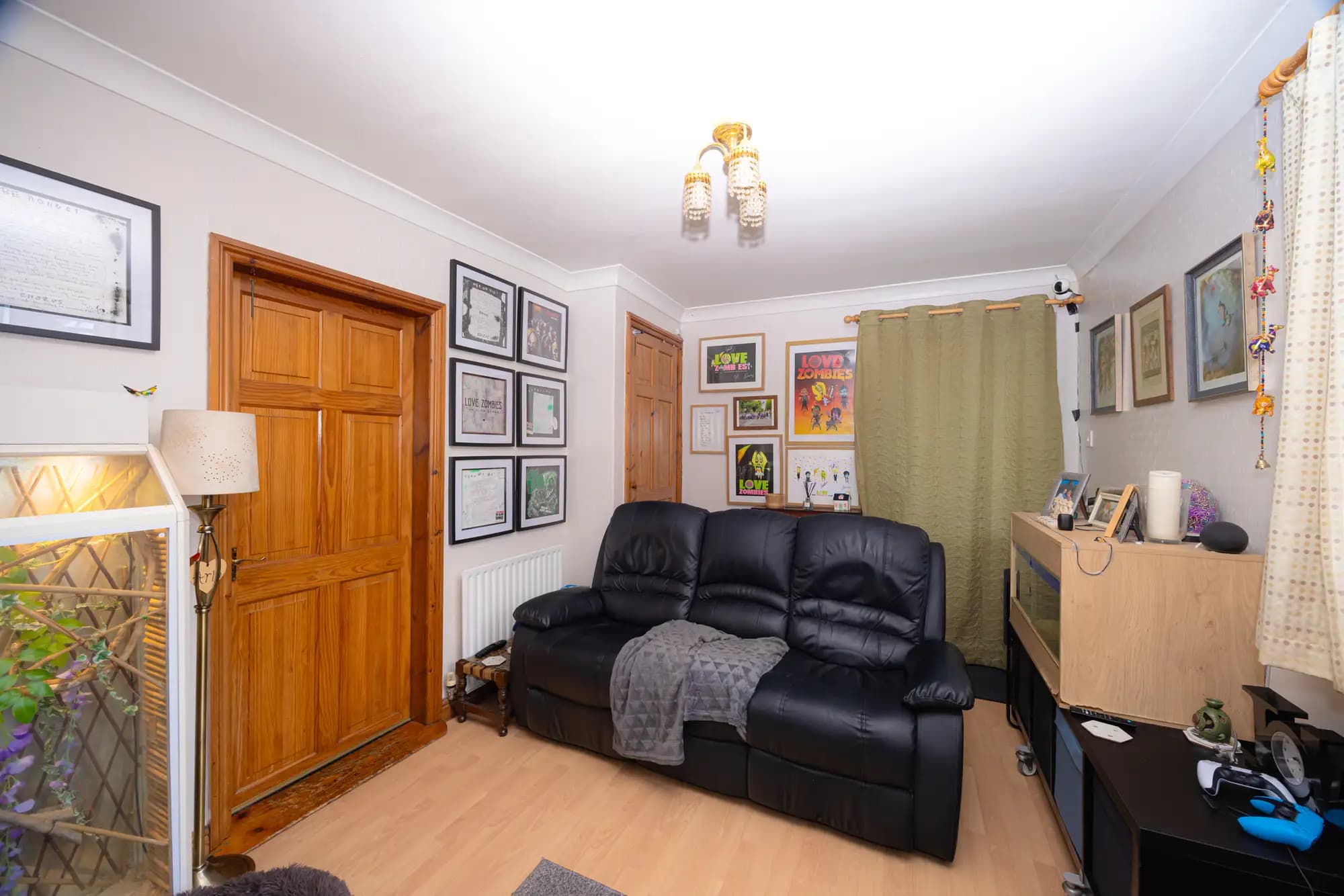 property photo 4 of 14