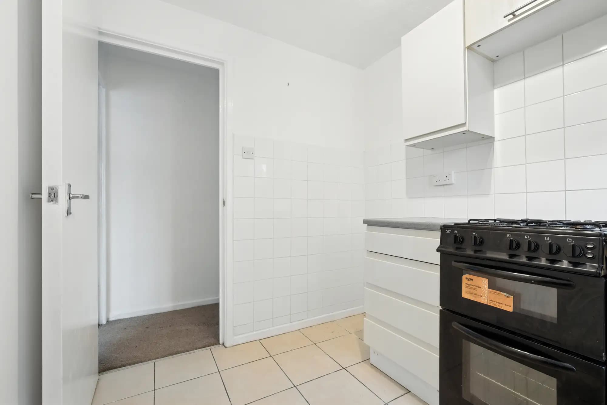 property photo 4 of 19