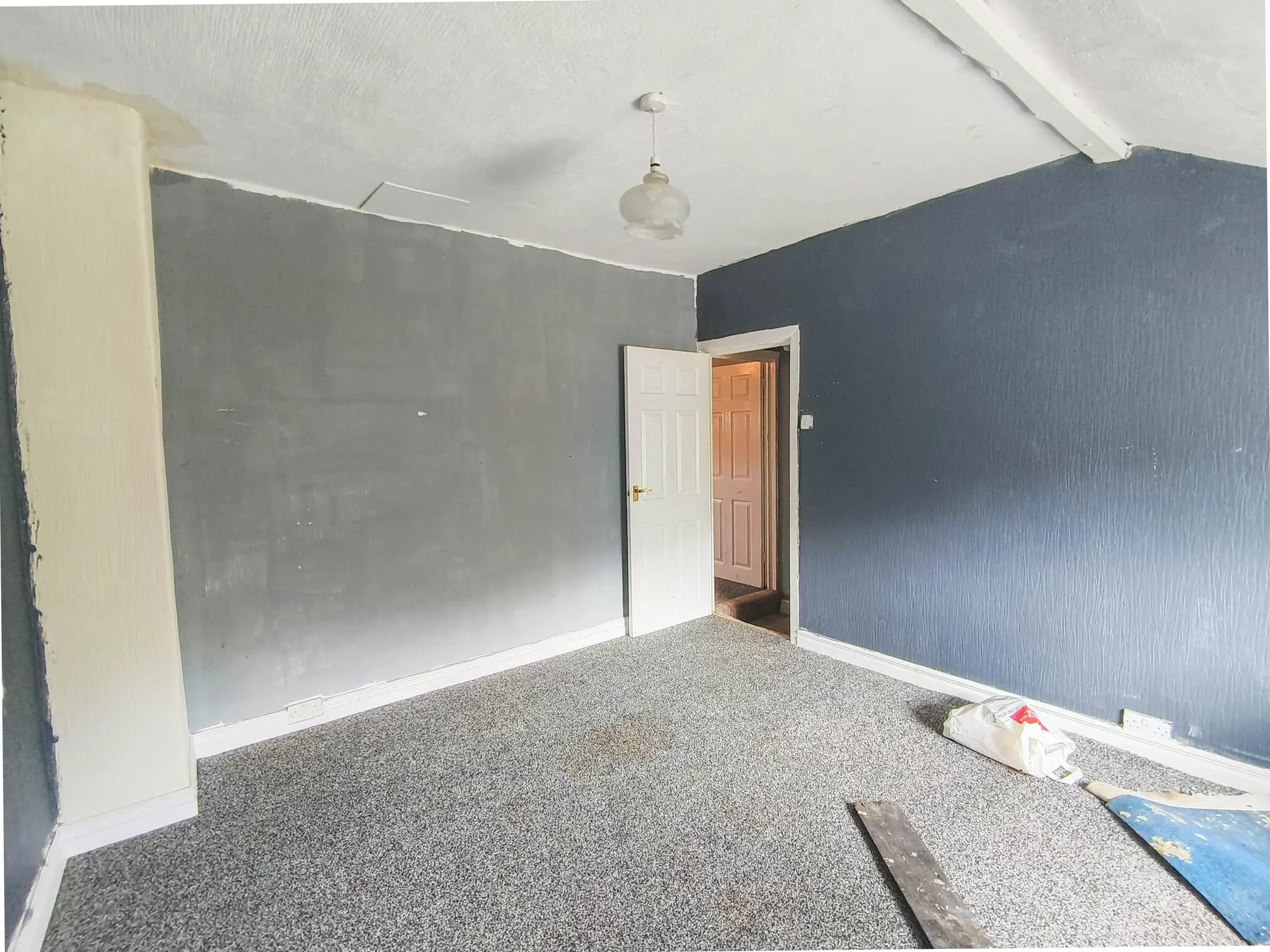 property photo 11 of 15