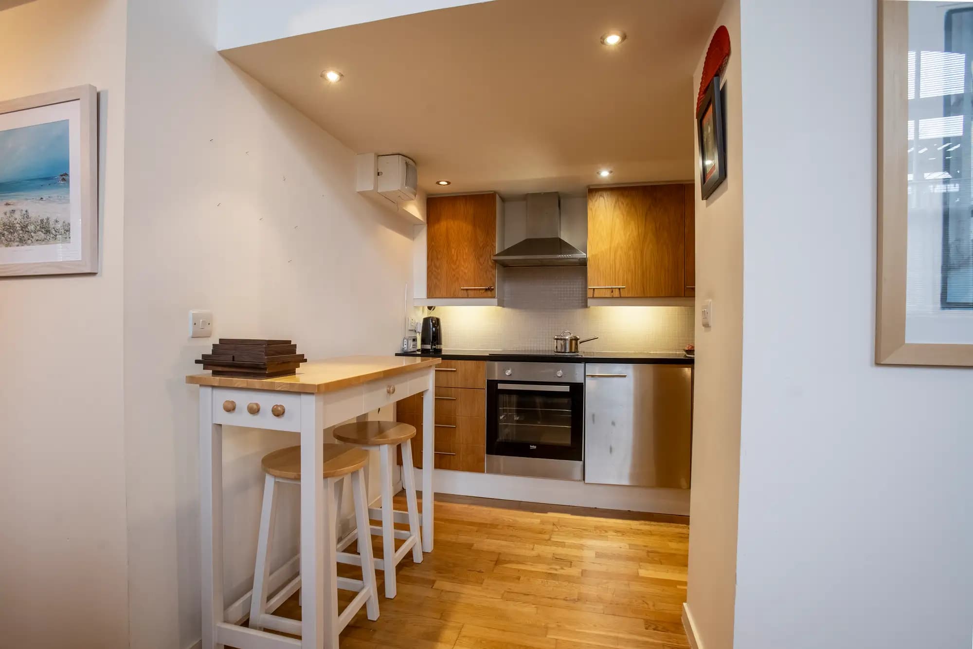 property photo 7 of 17