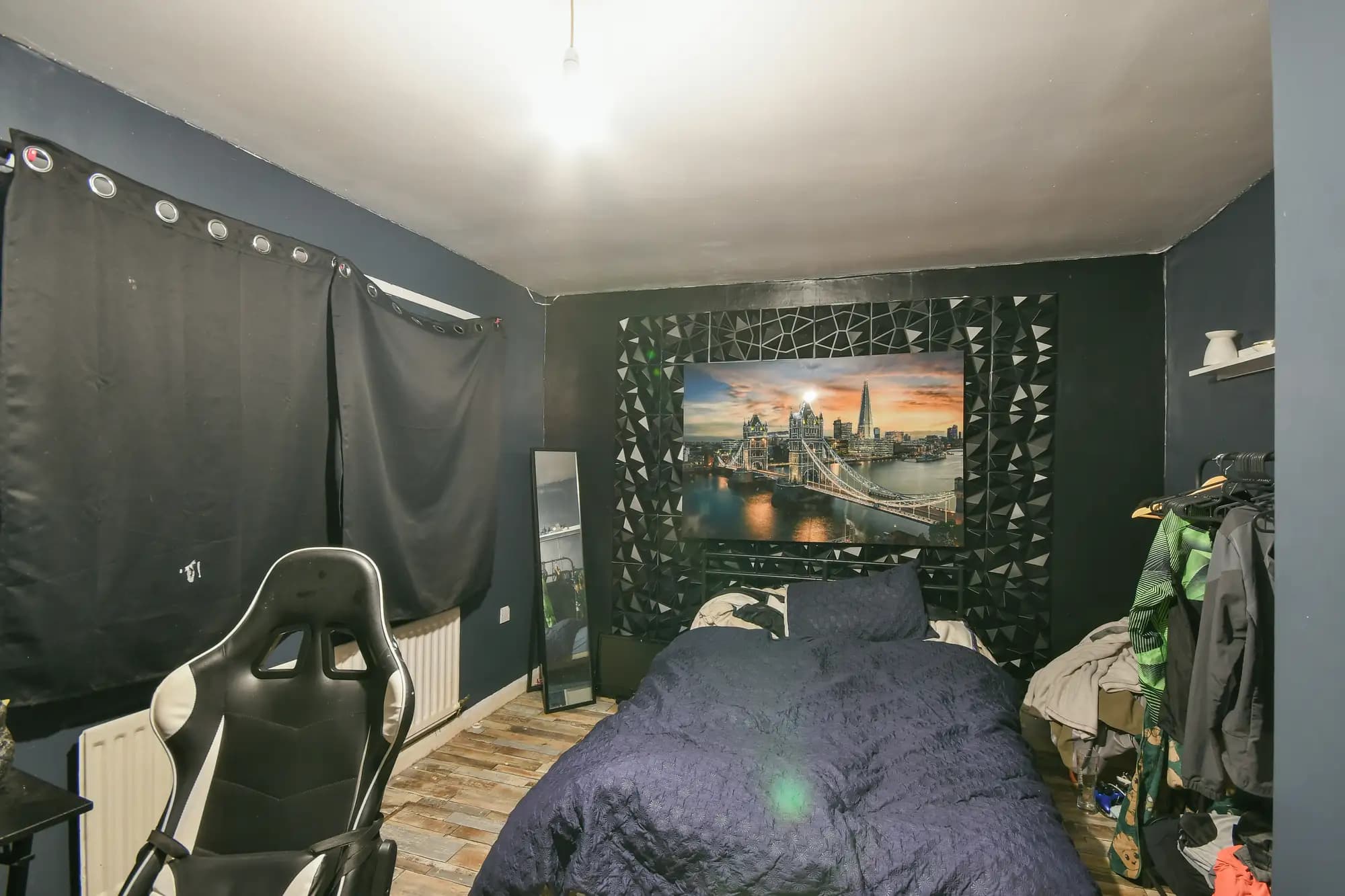 property photo 12 of 17