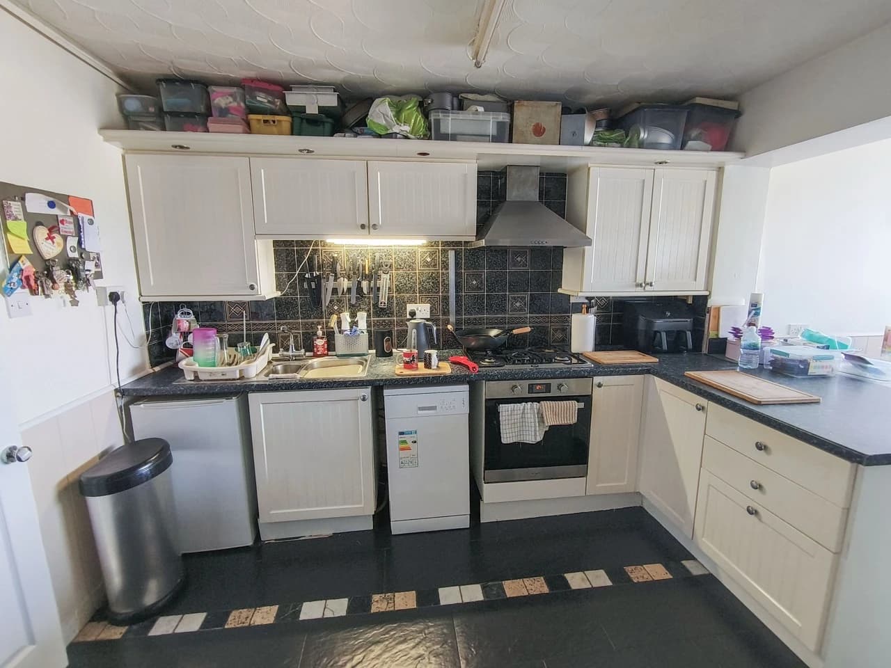 property photo 7 of 22
