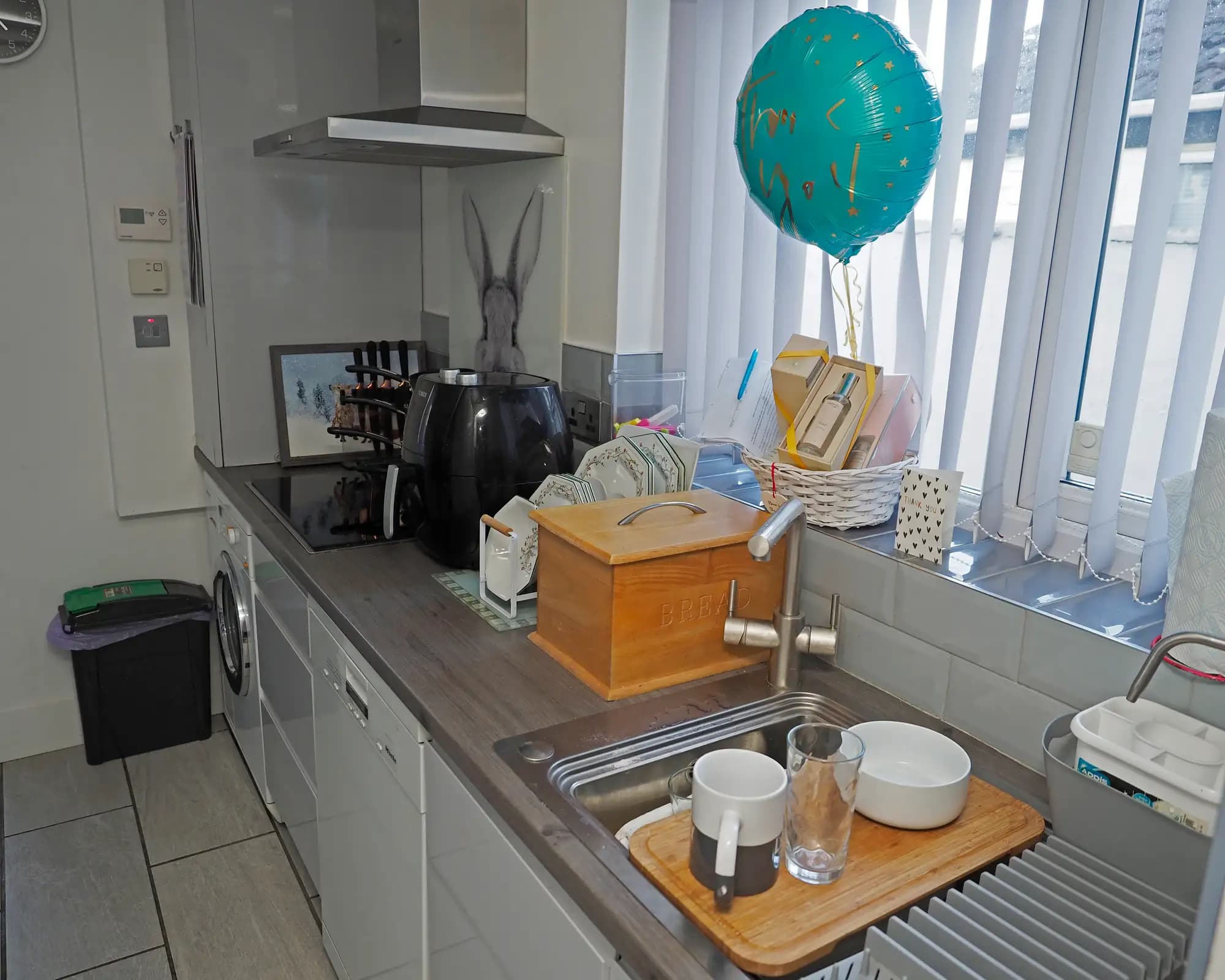 property photo 8 of 25