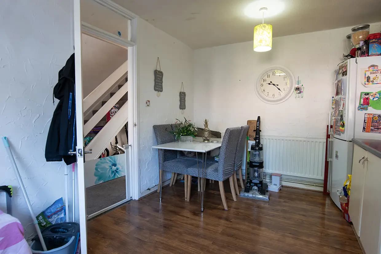 property photo 6 of 21