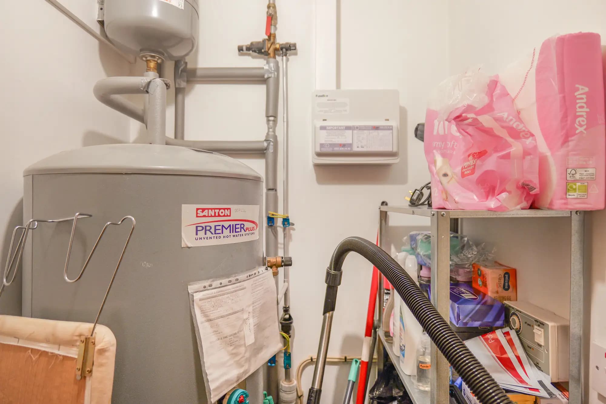 property photo 7 of 17