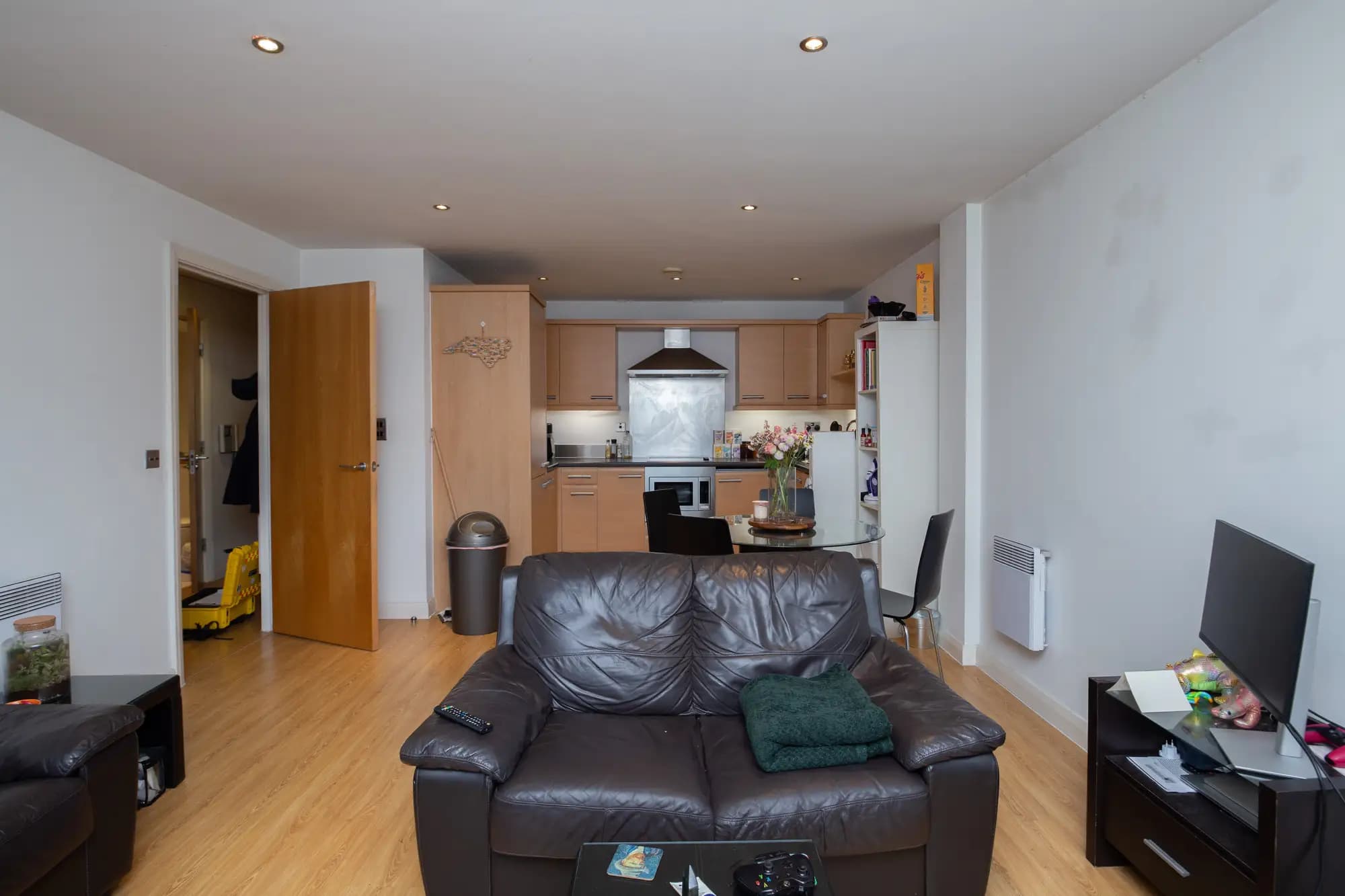 property photo 3 of 24