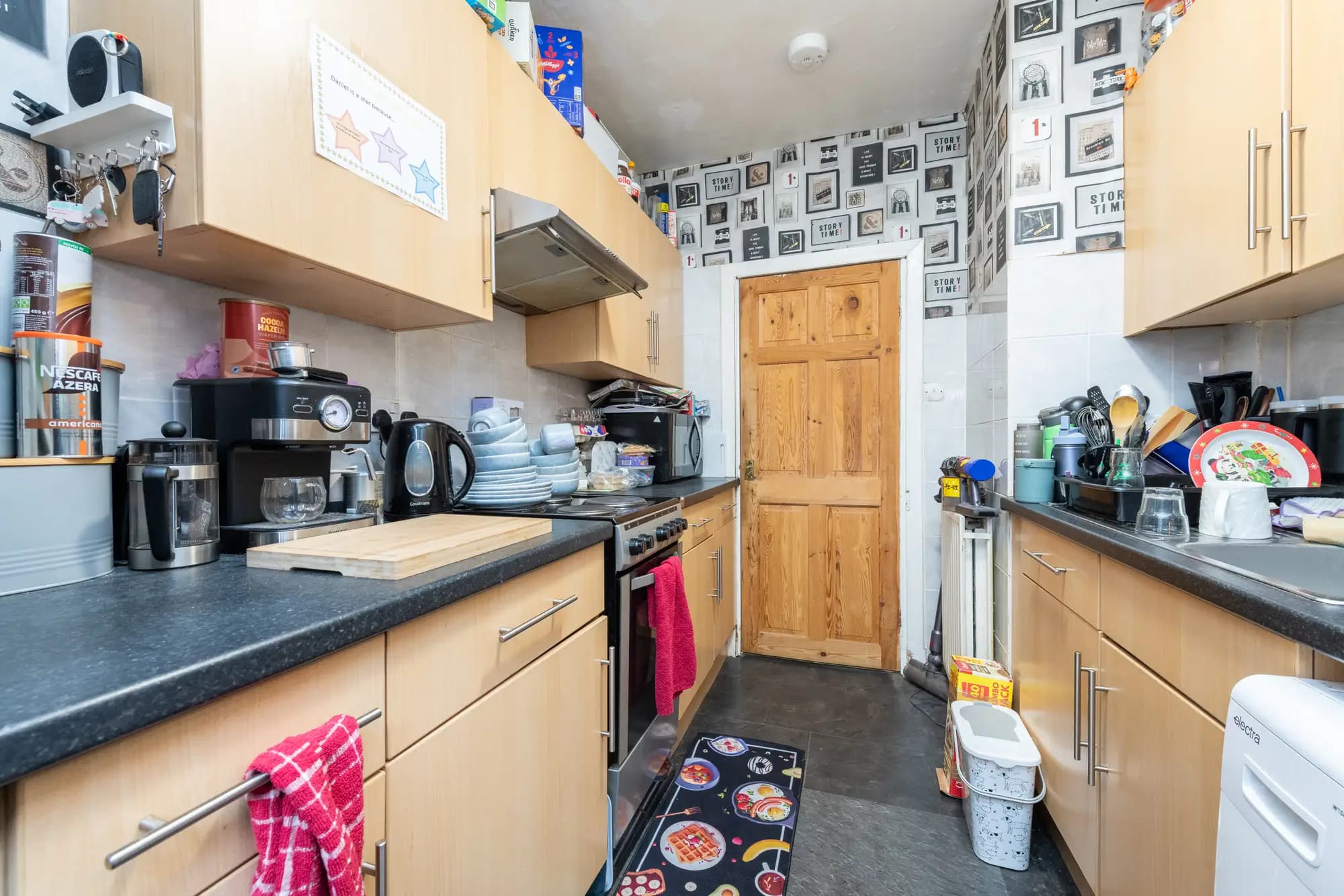 property photo 7 of 28