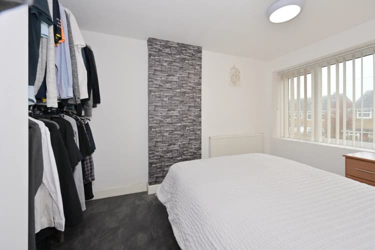property photo 11 of 20