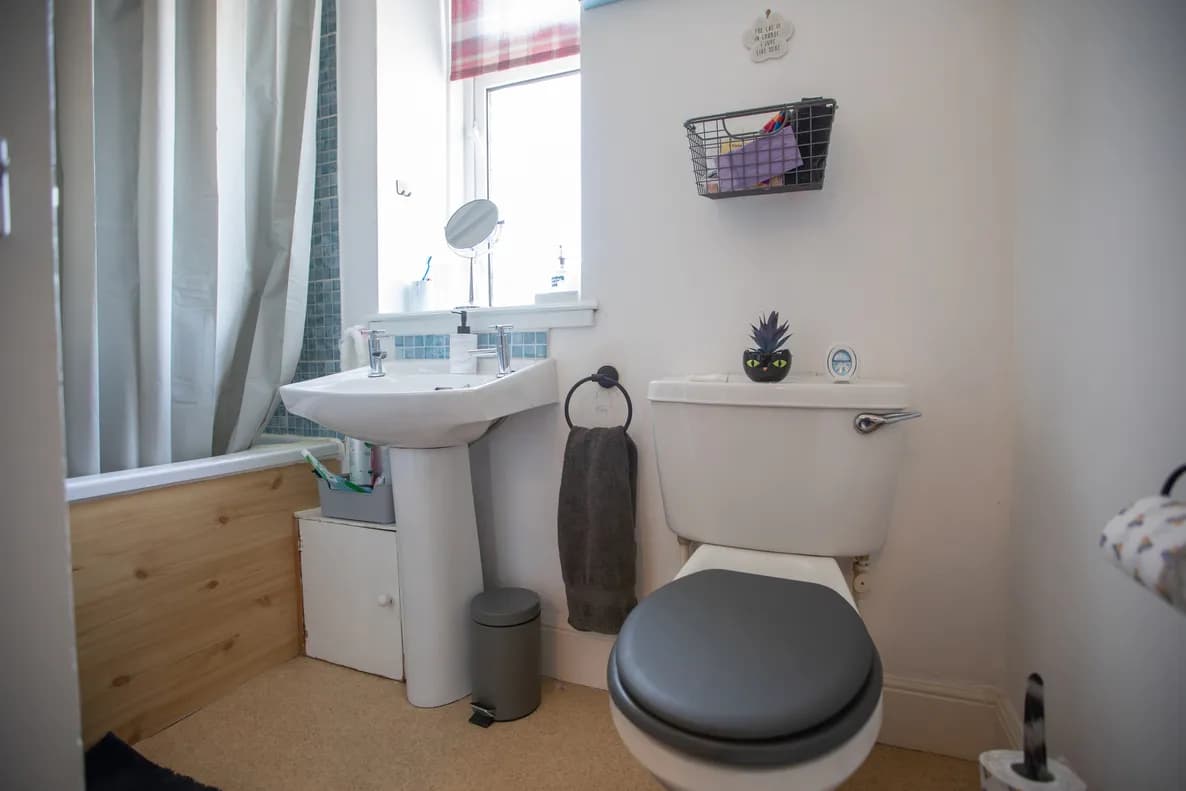 property photo 3 of 26
