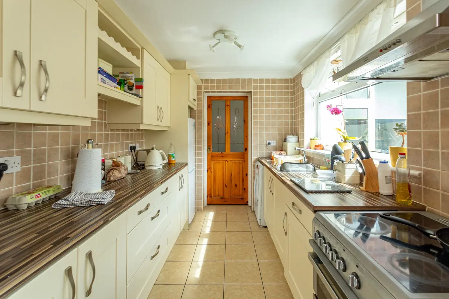 property photo 5 of 20