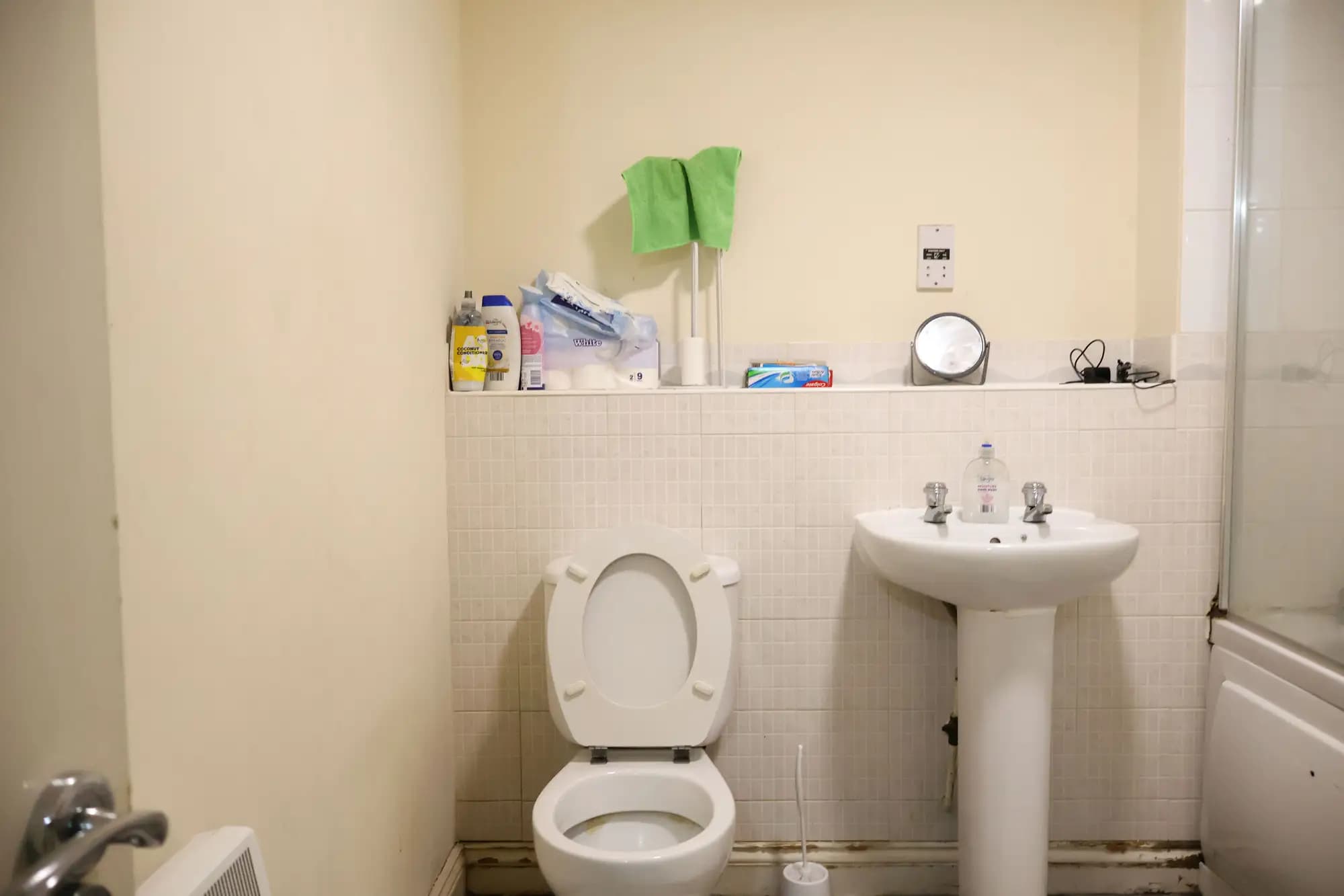 property photo 7 of 16