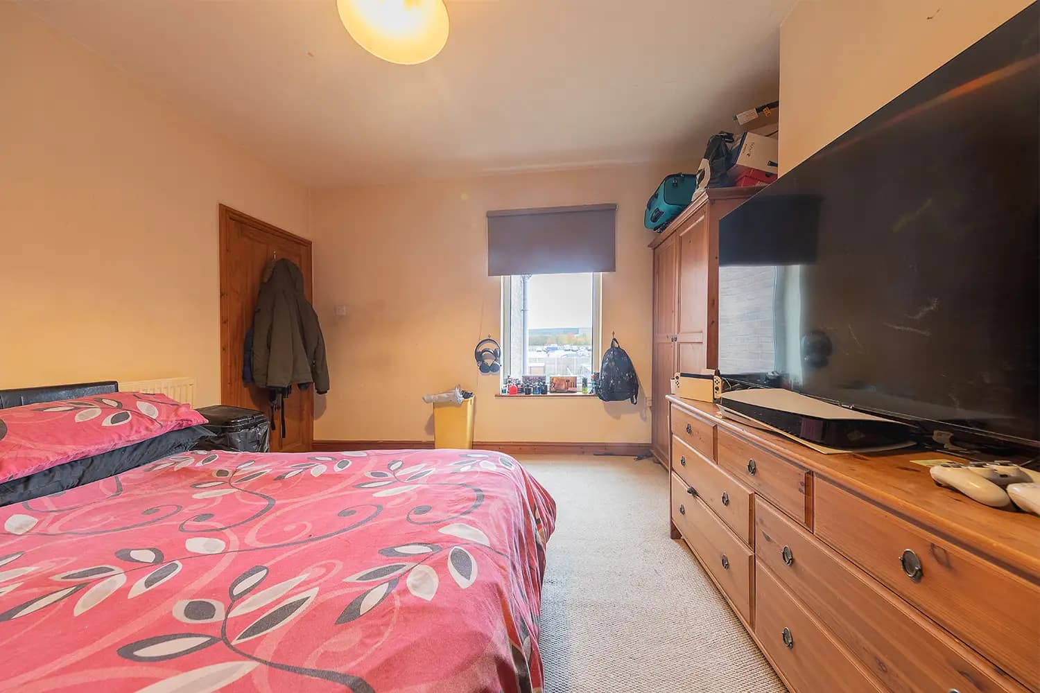 property photo 20 of 31