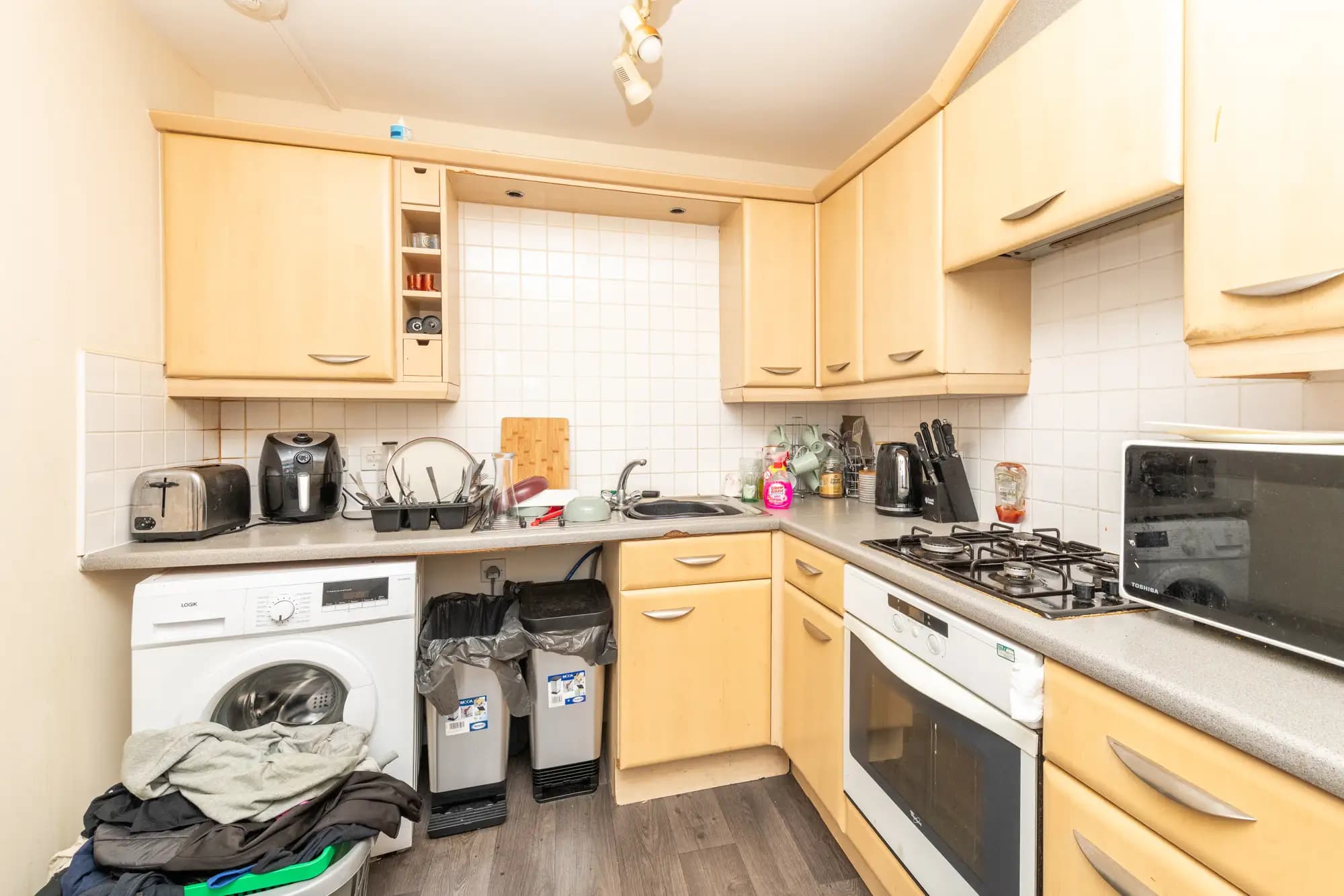 property photo 6 of 25