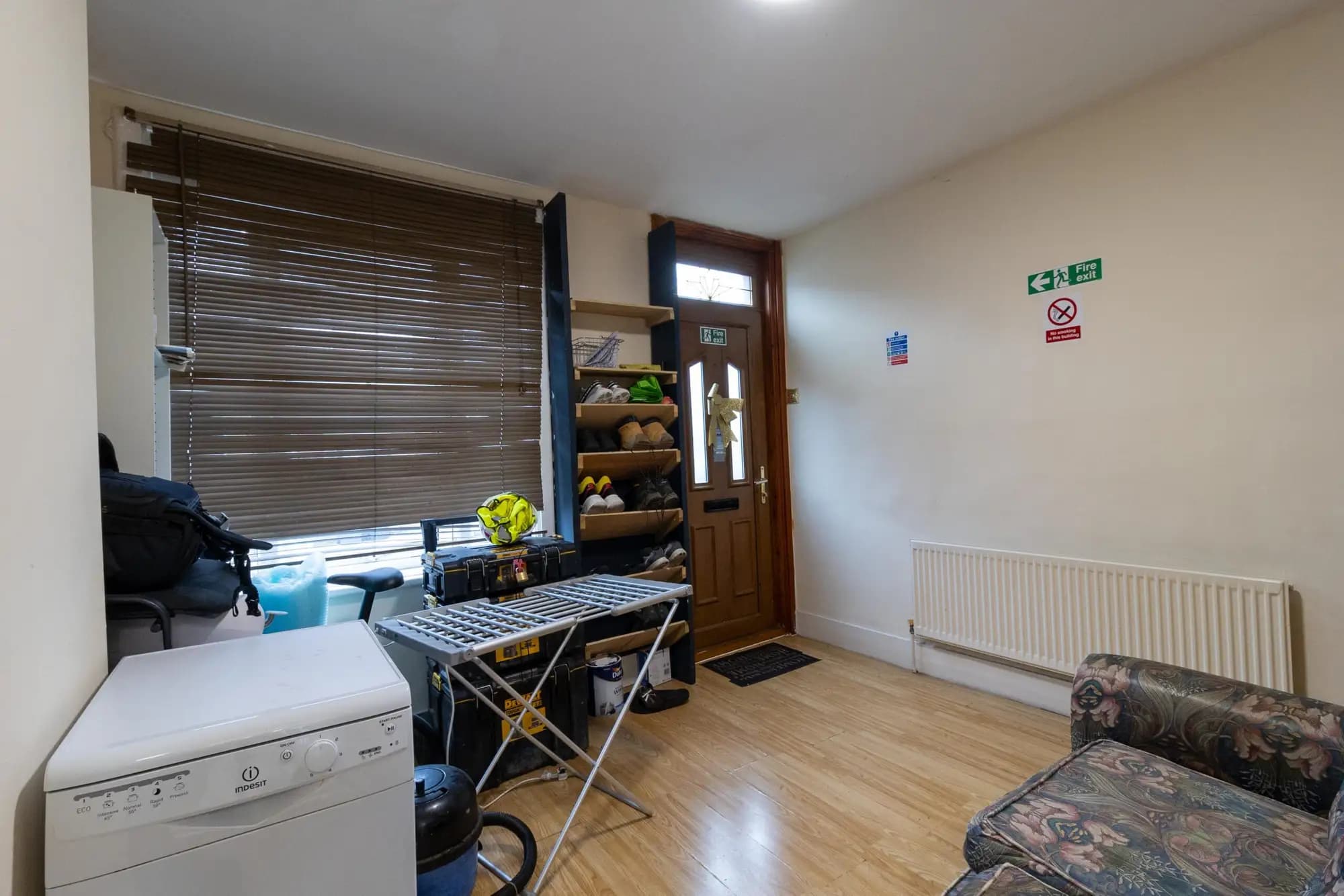 property photo 5 of 17