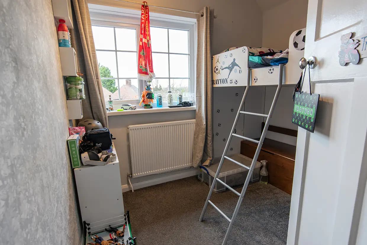 property photo 12 of 15