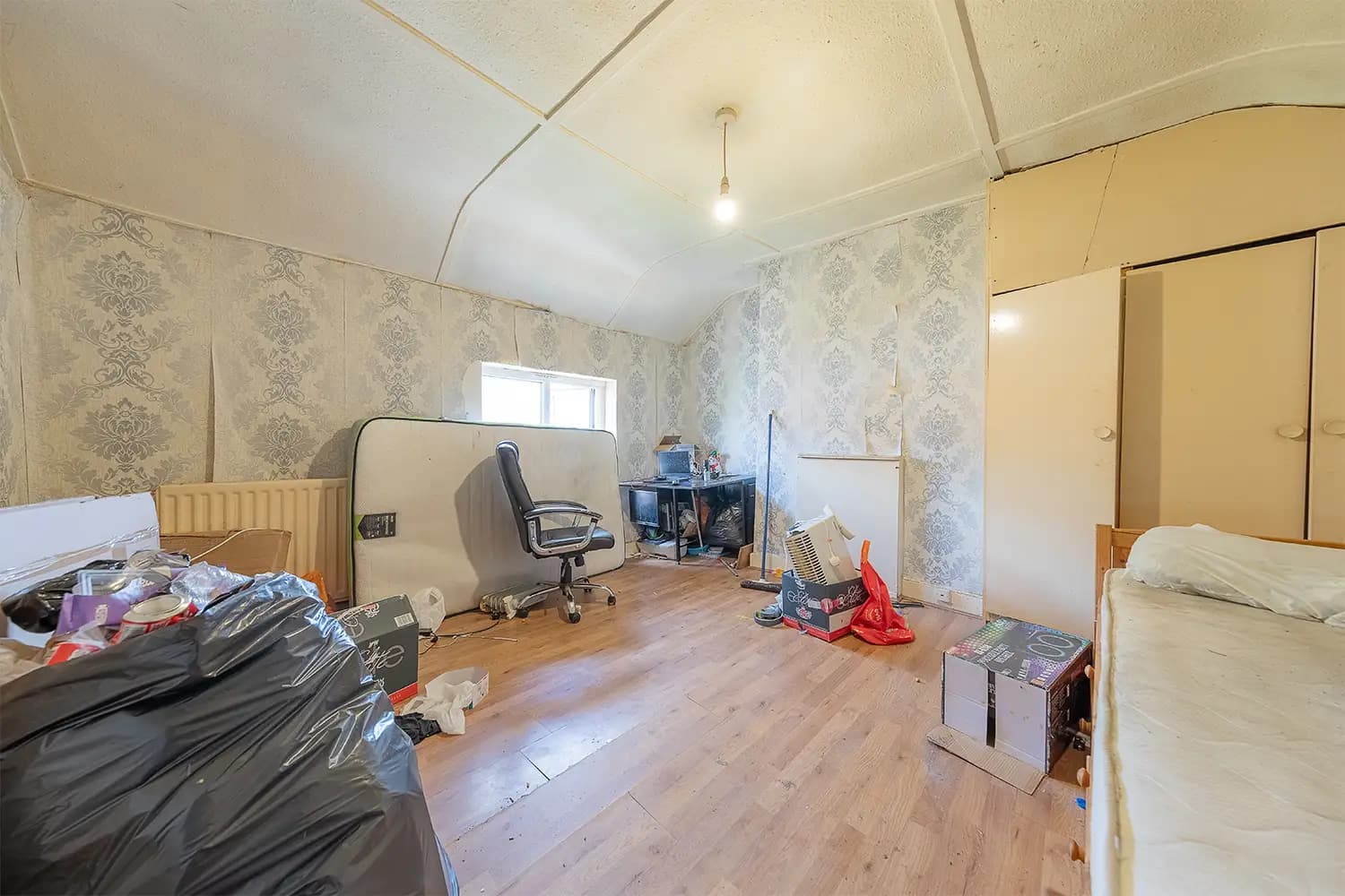 property photo 14 of 16