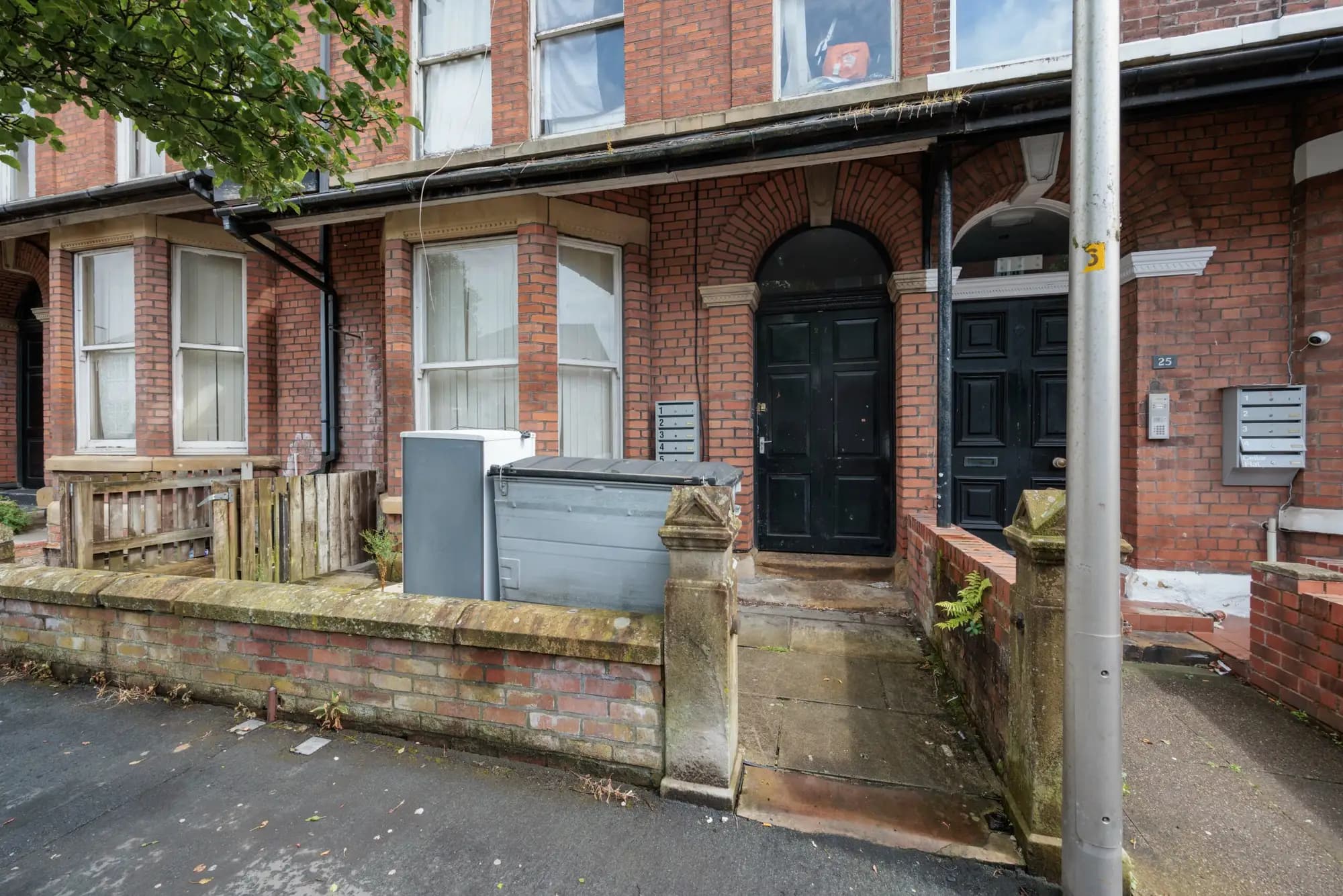 property photo 33 of 50